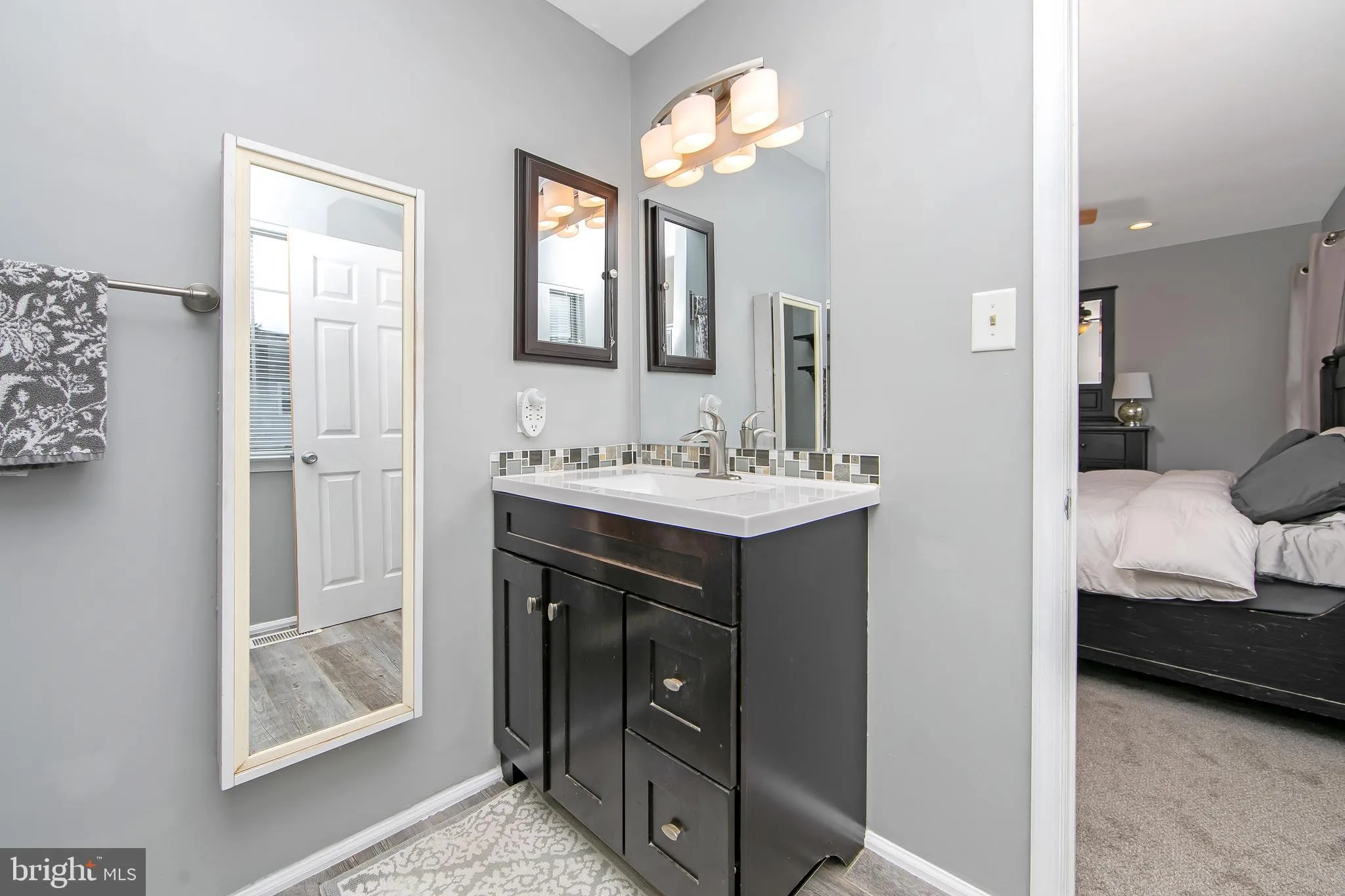 Williamstown, New Jersey 08094, United States, 3 Bedrooms Bedrooms, ,3 BathroomsBathrooms,Residential,Active,161301