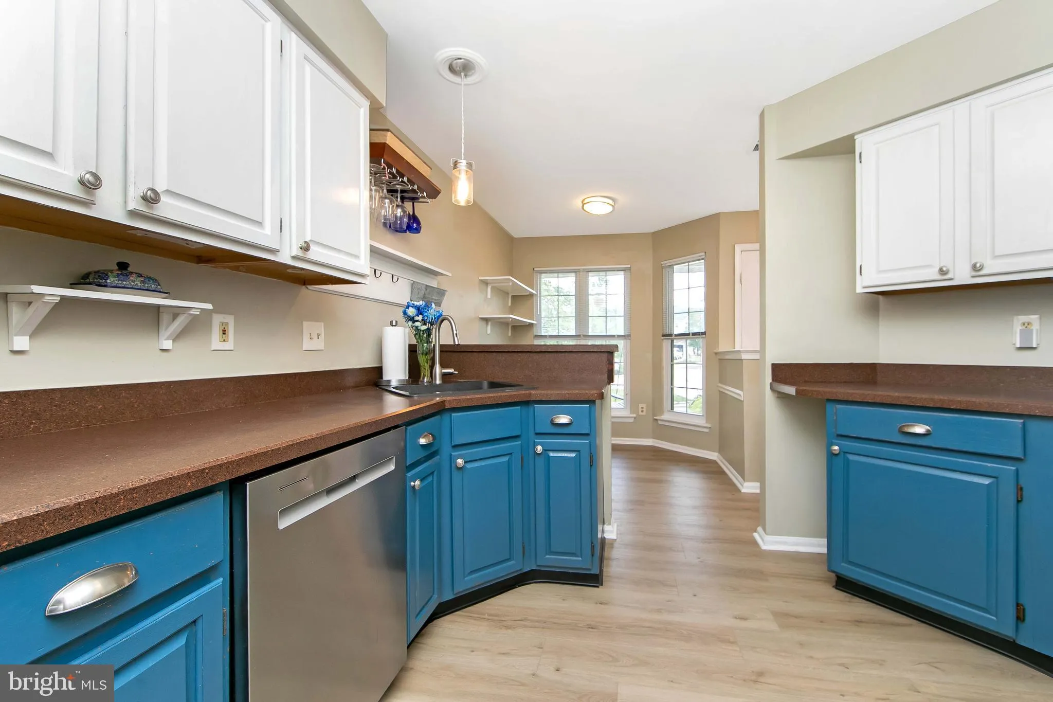 Williamstown, New Jersey 08094, United States, 3 Bedrooms Bedrooms, ,3 BathroomsBathrooms,Residential,Active,161301