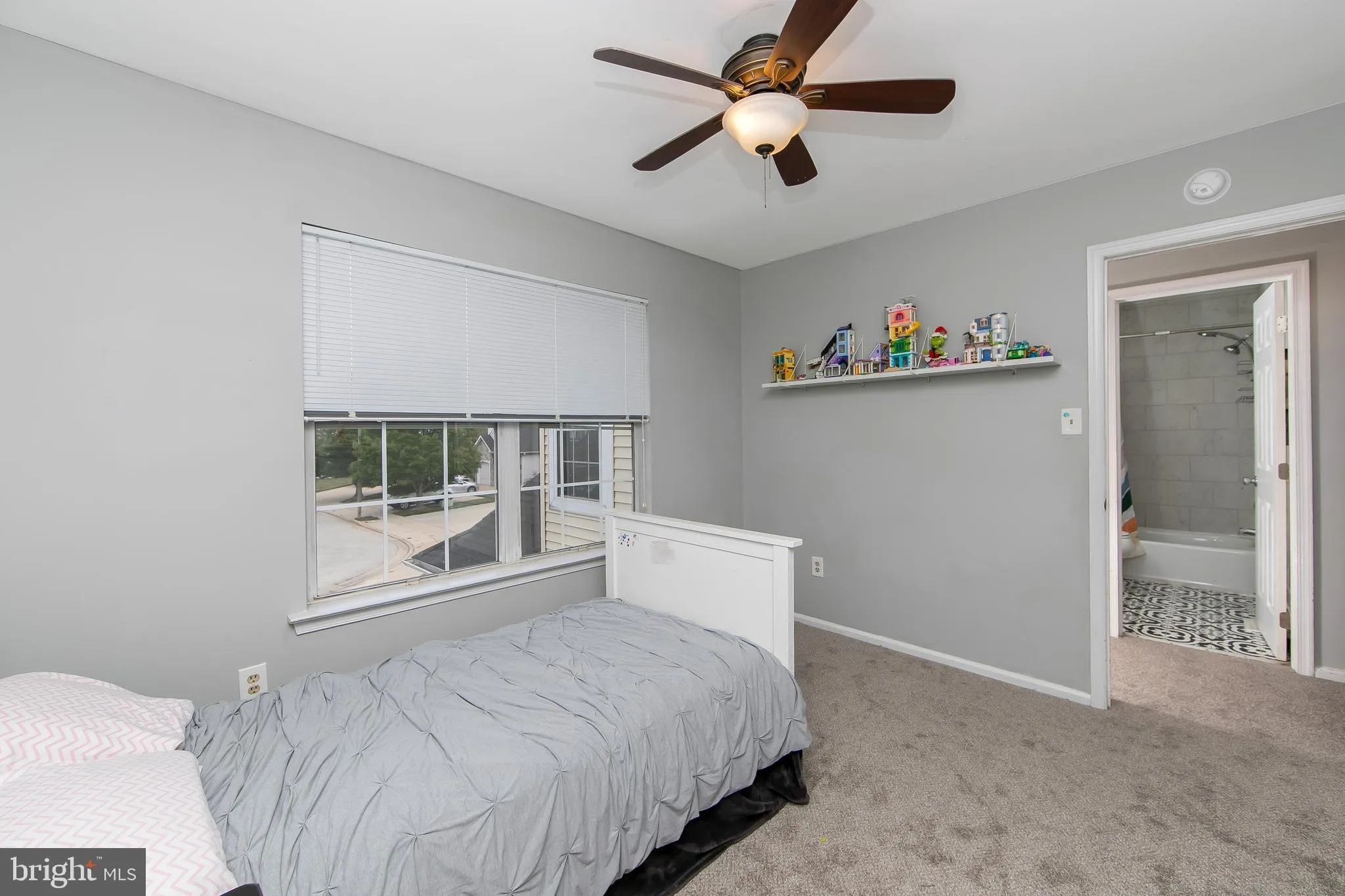 Williamstown, New Jersey 08094, United States, 3 Bedrooms Bedrooms, ,3 BathroomsBathrooms,Residential,Active,161301