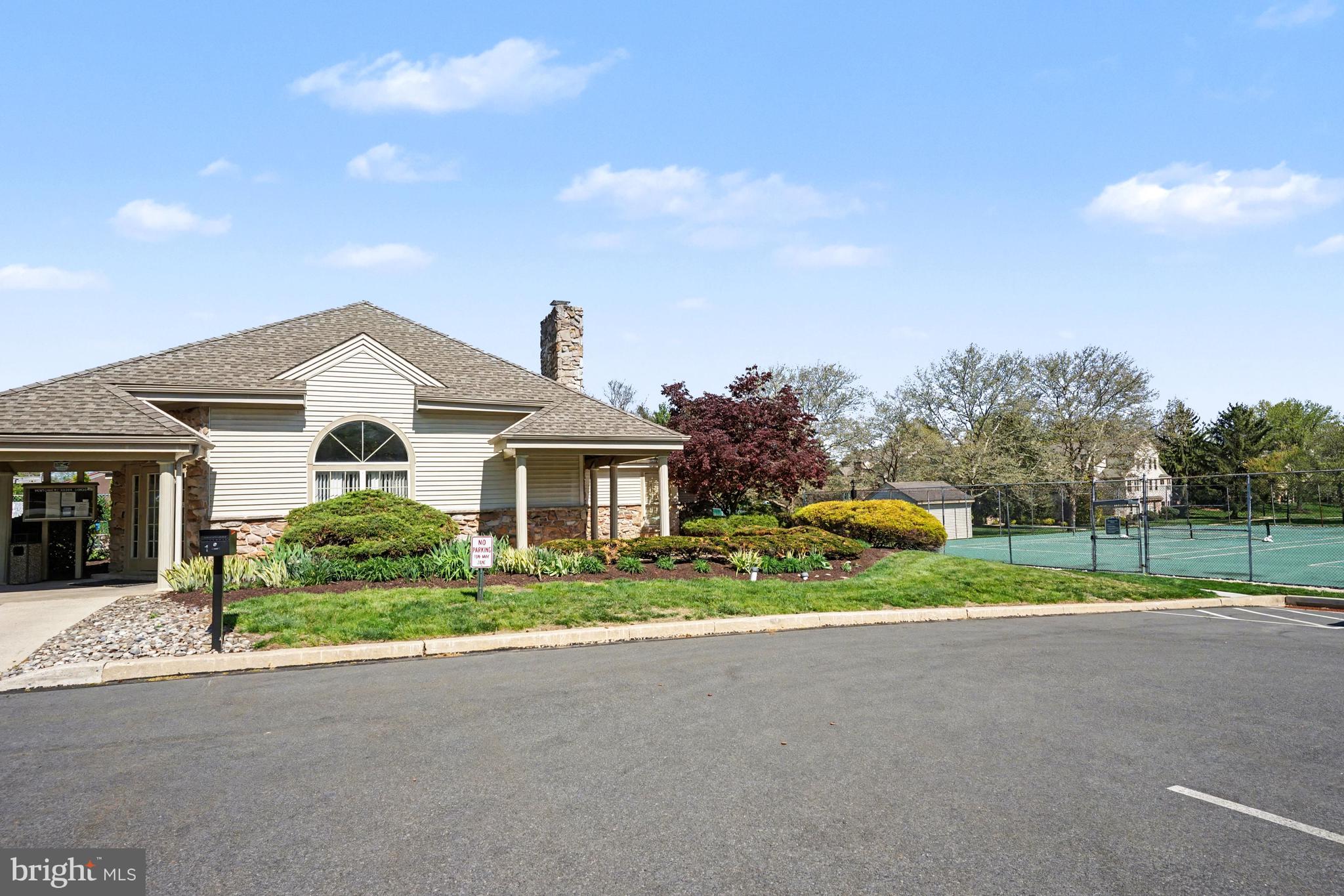 MONTGOMERY BROOKE - Residential