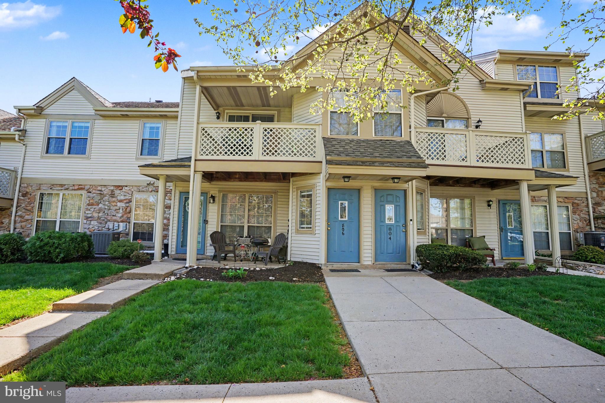 MONTGOMERY BROOKE - Residential