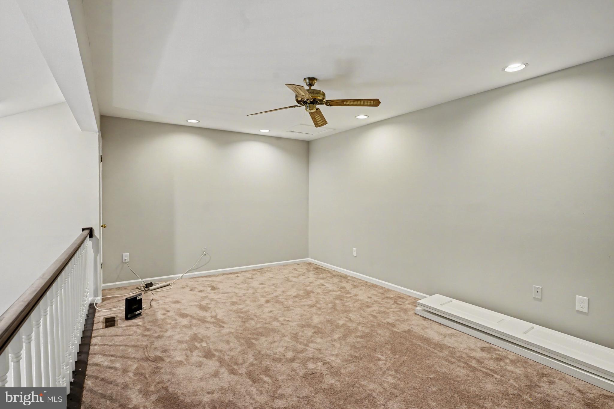 MONTGOMERY BROOKE - Residential