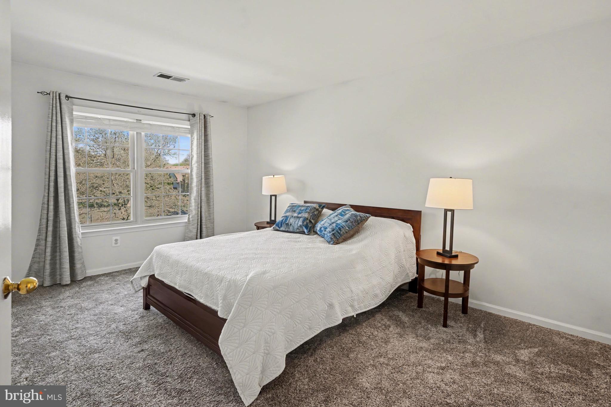 MONTGOMERY BROOKE - Residential