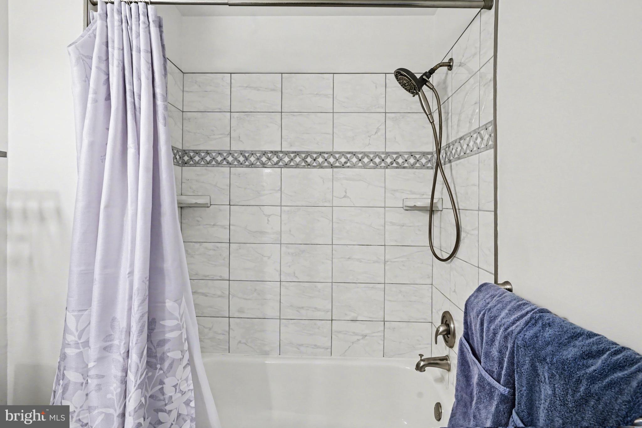 MONTGOMERY BROOKE - Residential