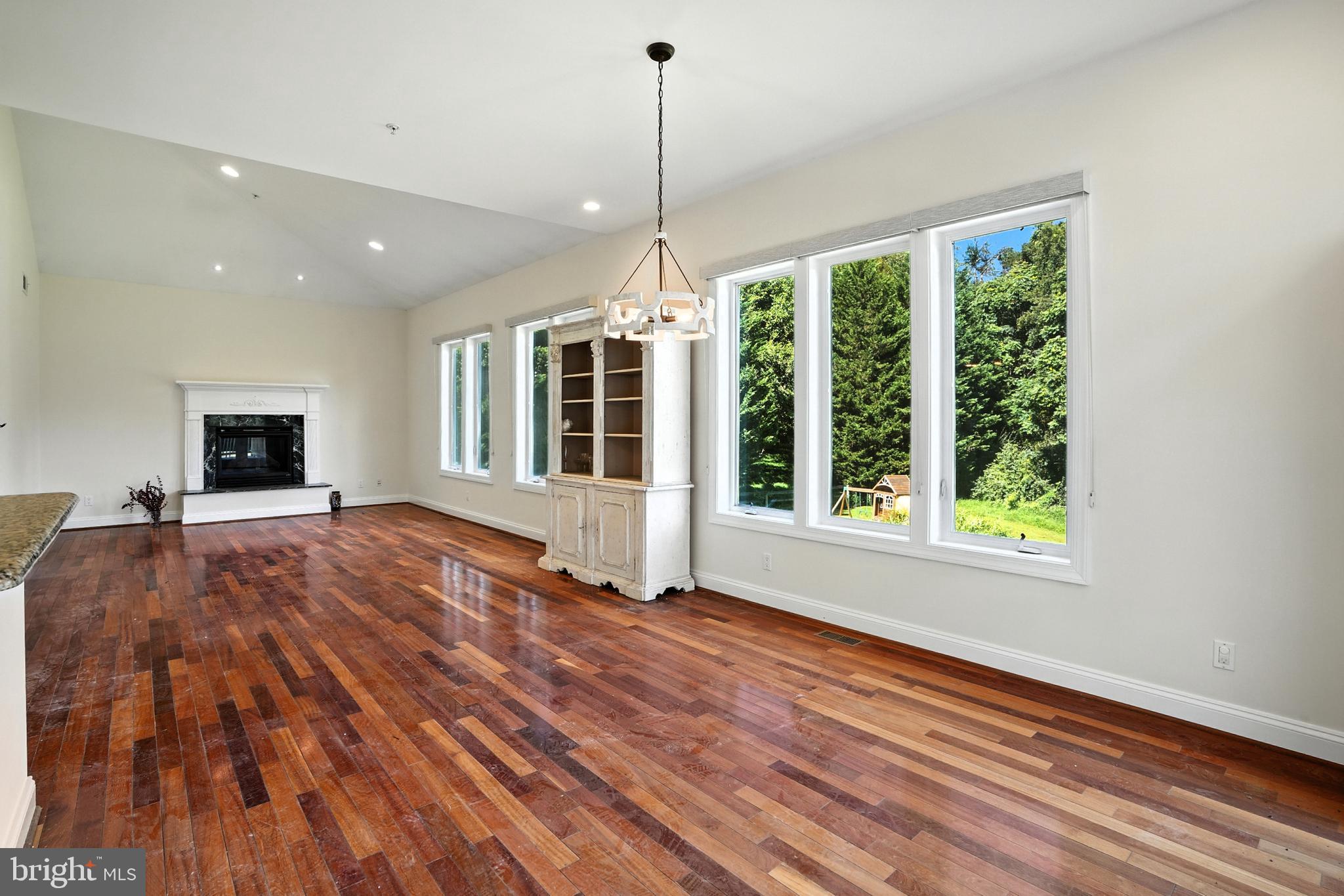 RIVER PLANTATION - Residential Lease