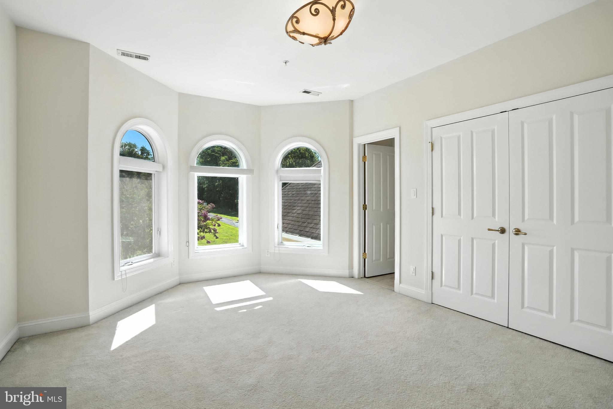 RIVER PLANTATION - Residential Lease