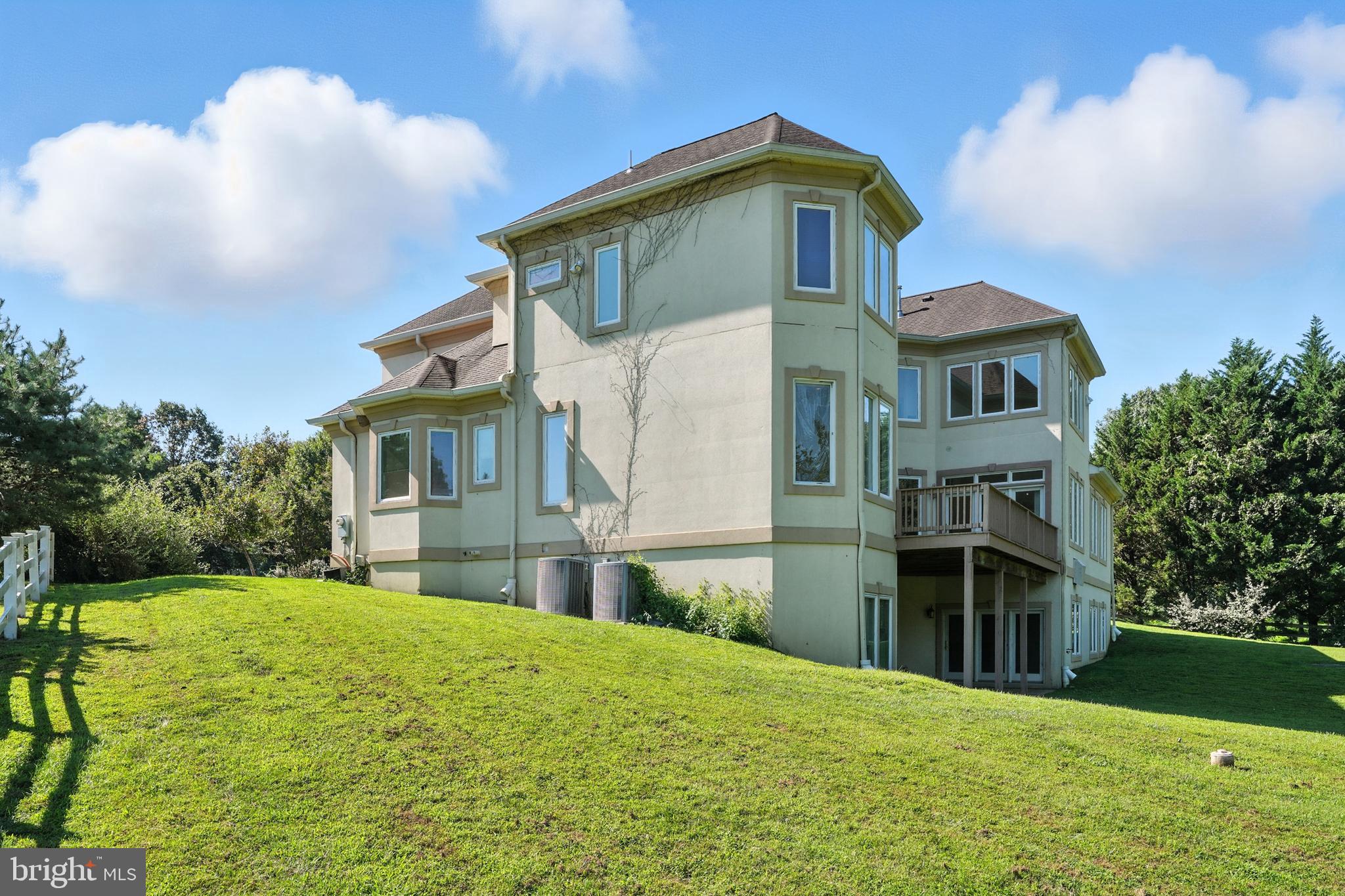 RIVER PLANTATION - Residential Lease