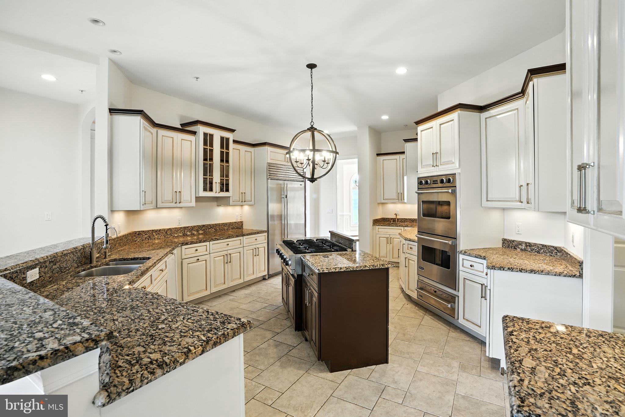 RIVER PLANTATION - Residential Lease