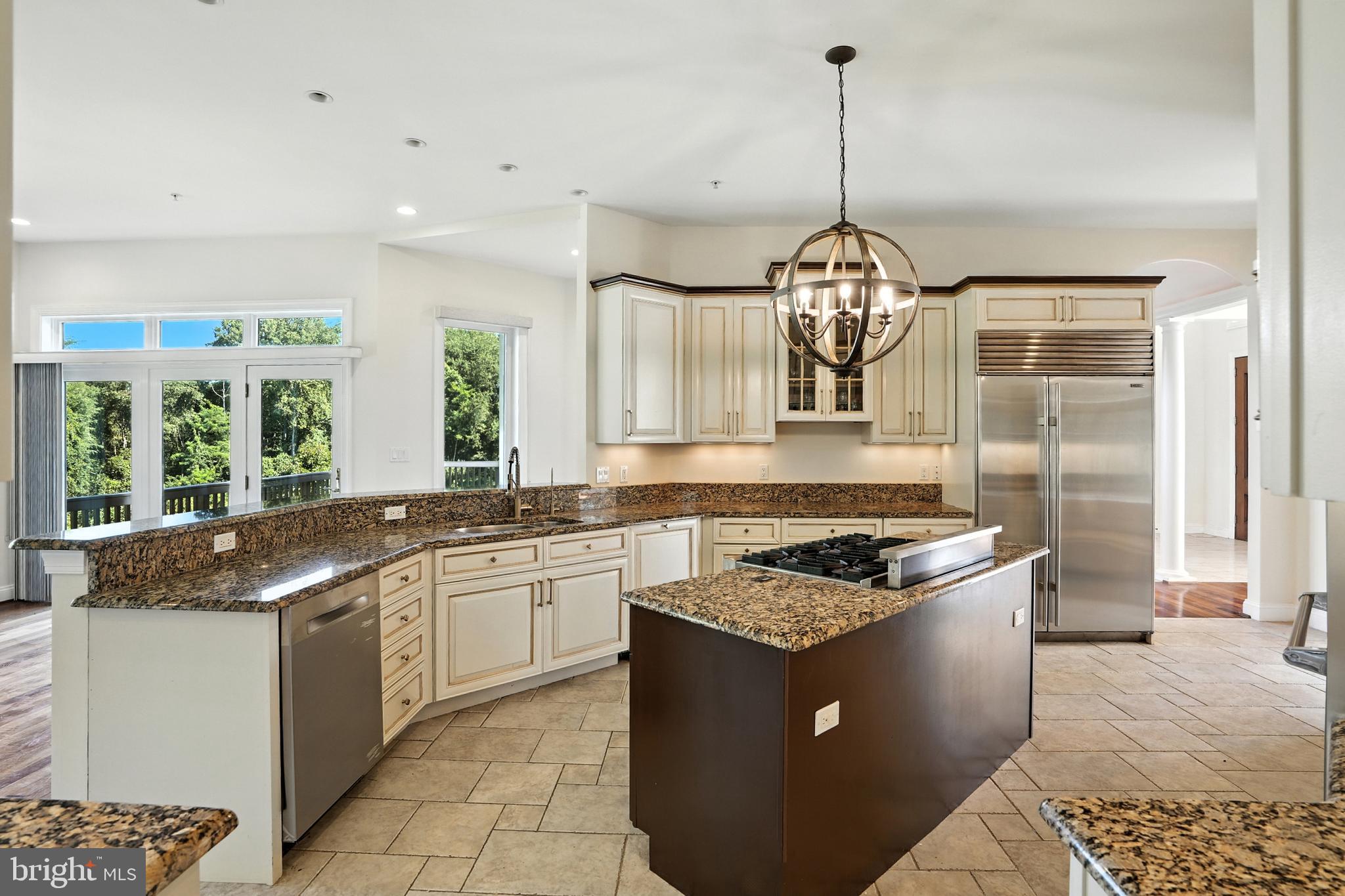 RIVER PLANTATION - Residential Lease