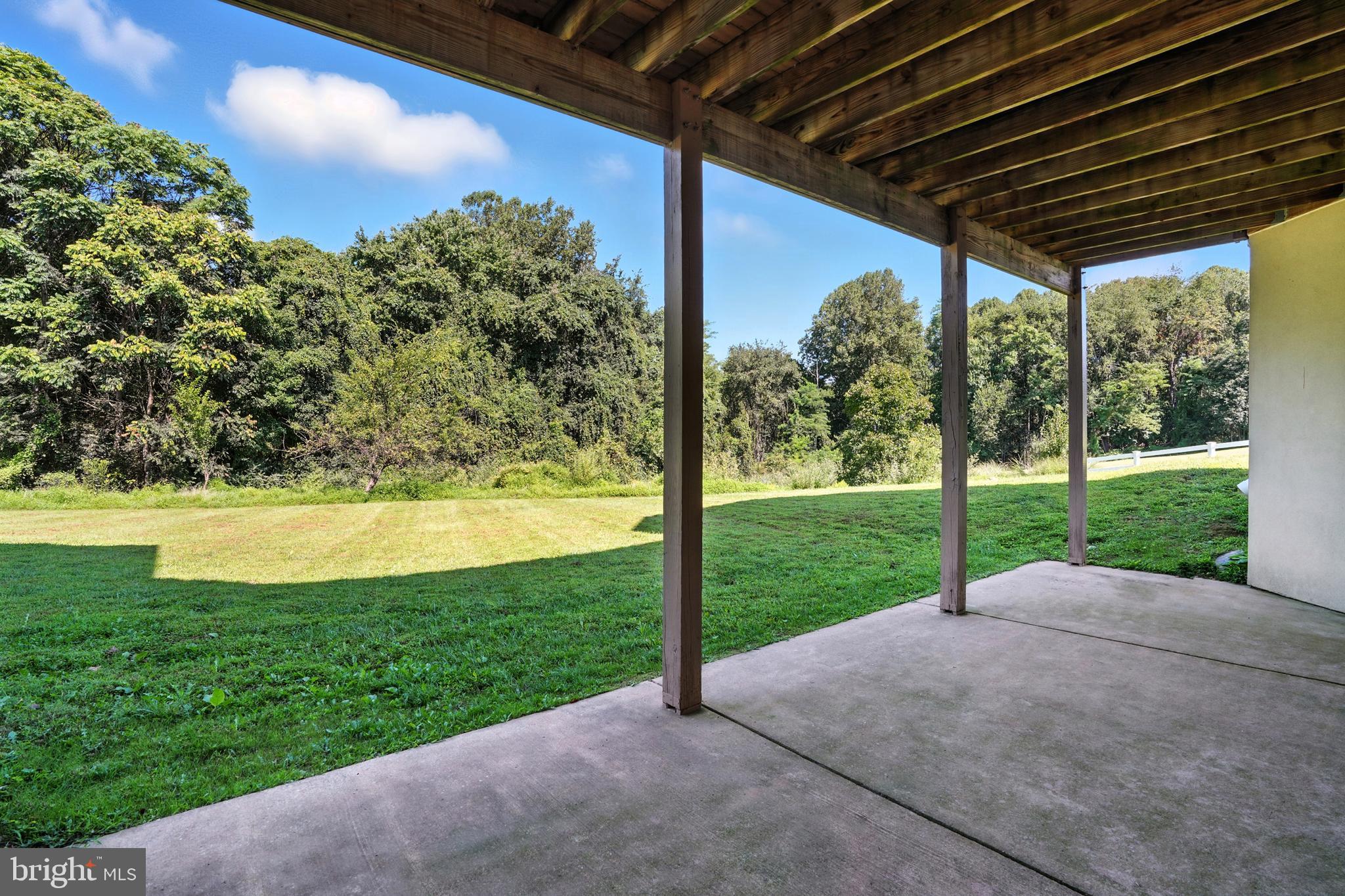 RIVER PLANTATION - Residential Lease