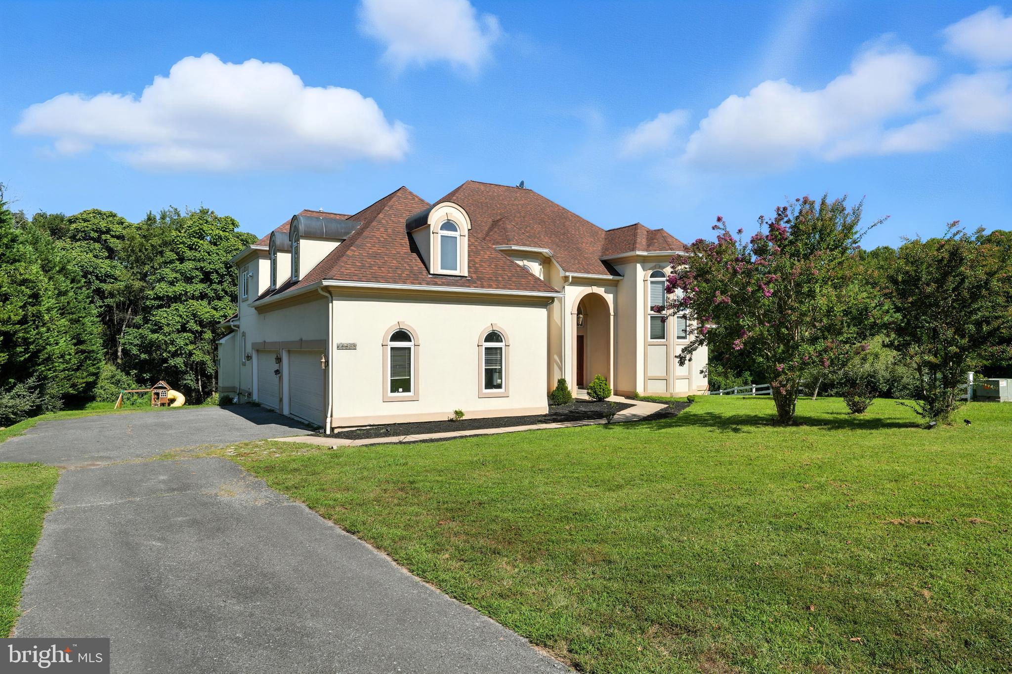 RIVER PLANTATION - Residential Lease