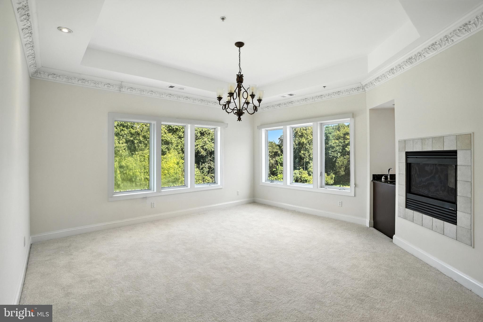 RIVER PLANTATION - Residential Lease