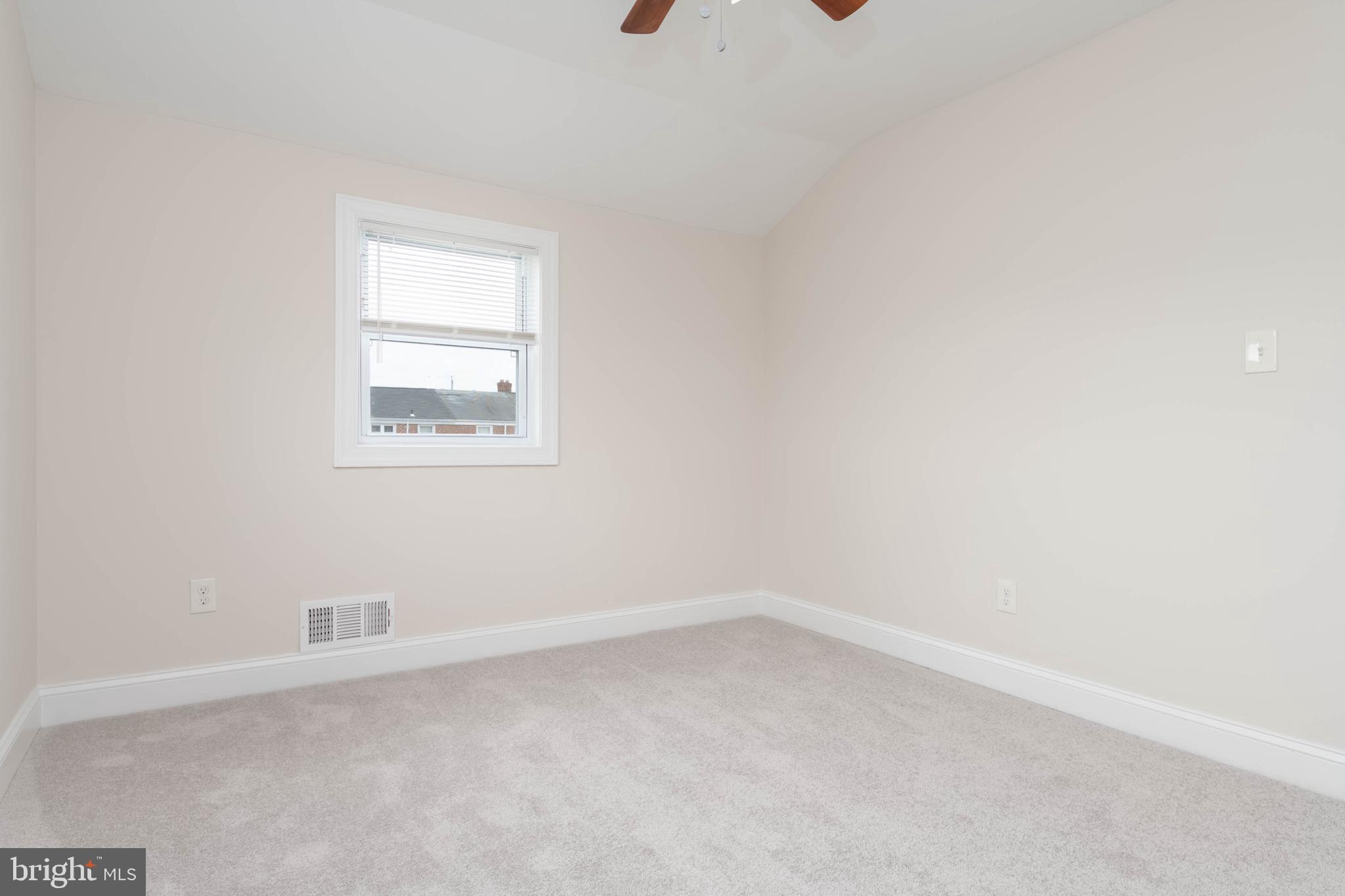 CHARLESMONT - Residential