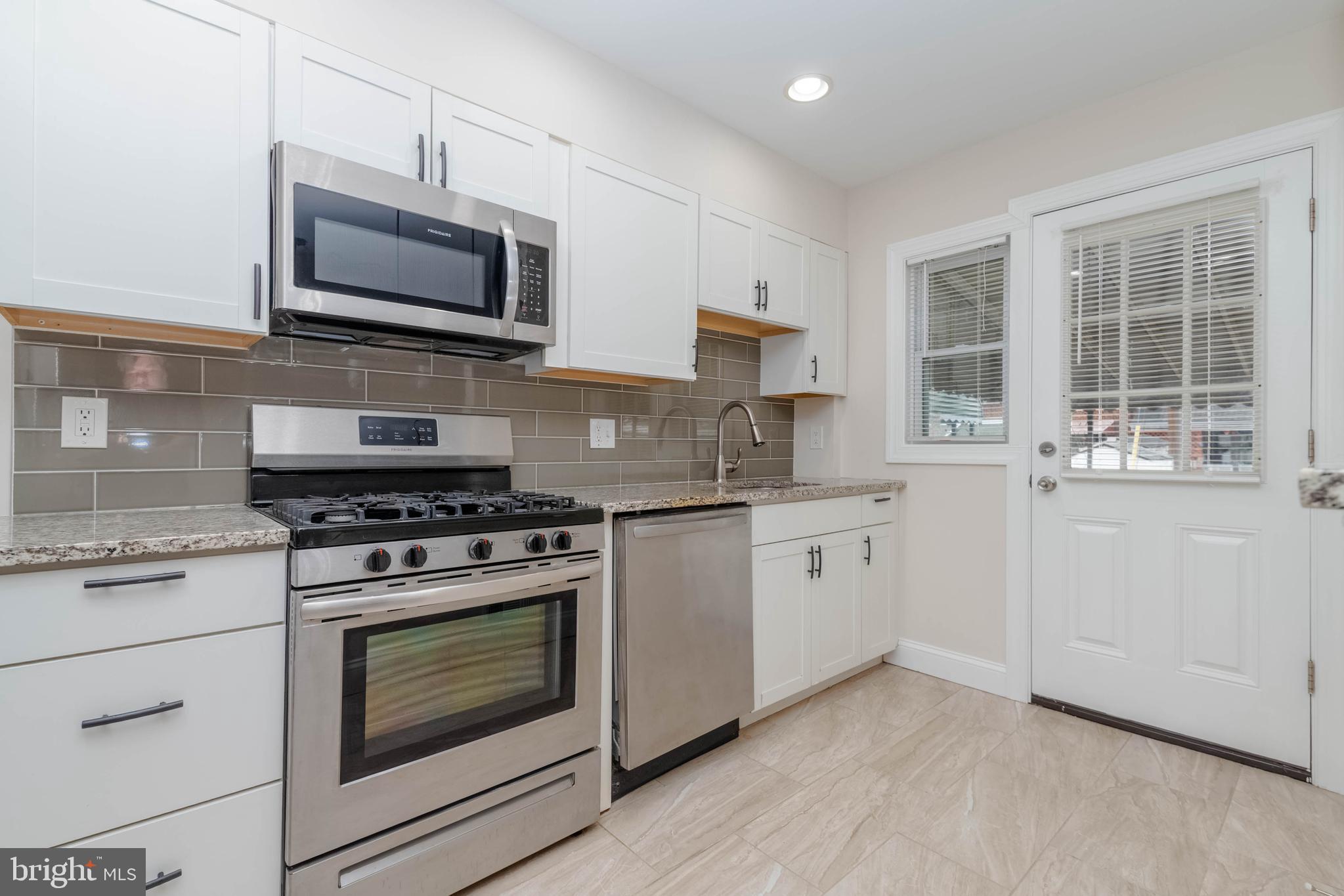 CHARLESMONT - Residential