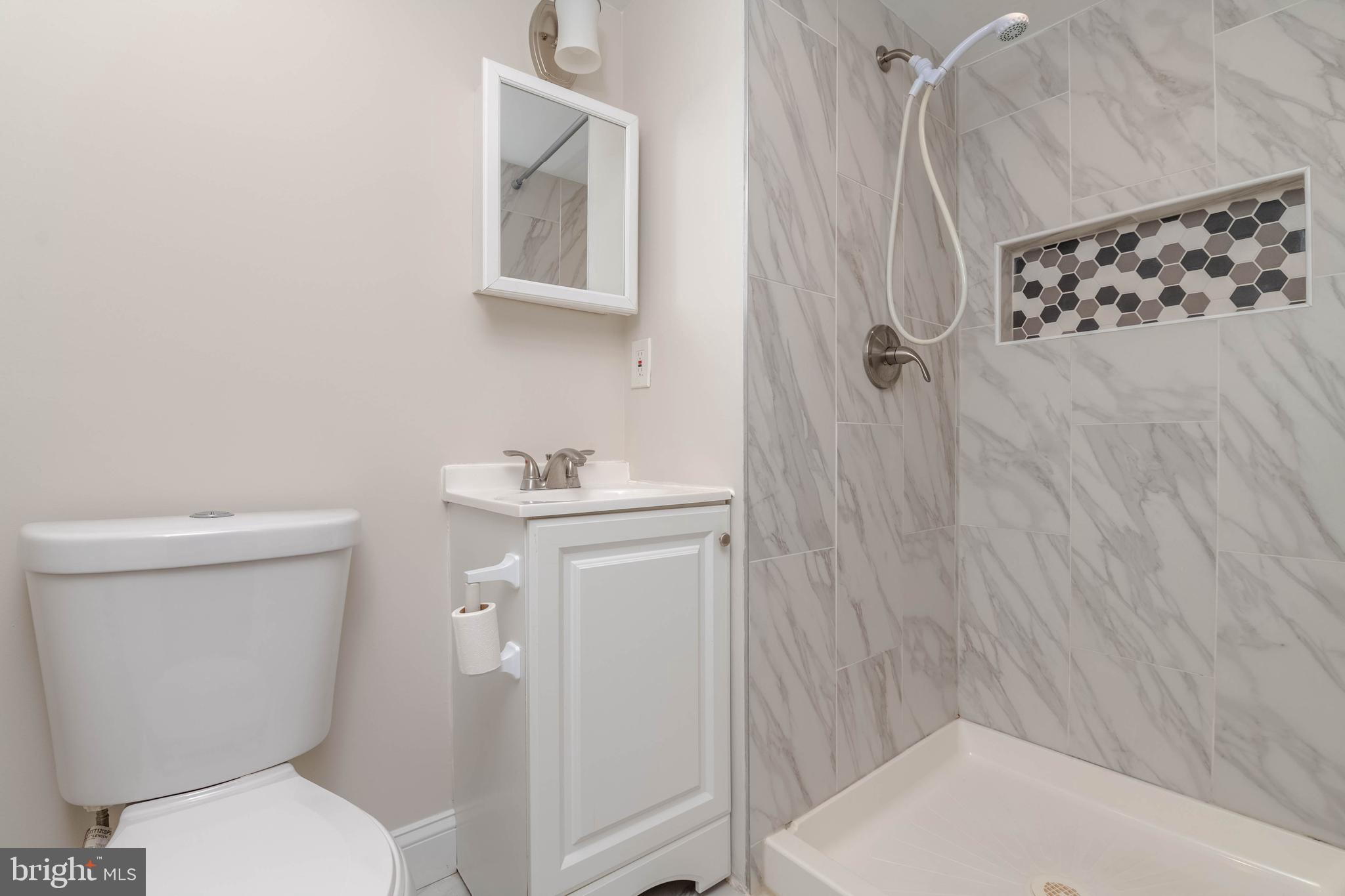 CHARLESMONT - Residential