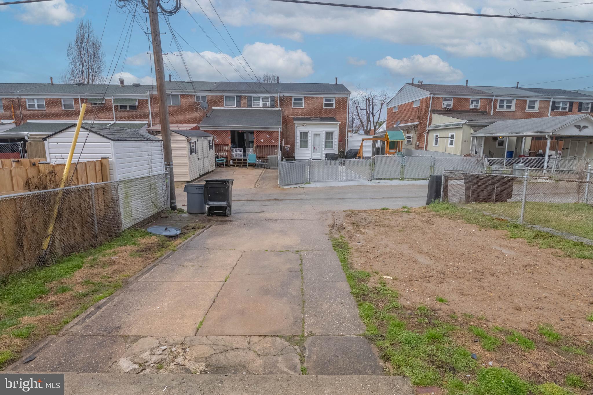 CHARLESMONT - Residential