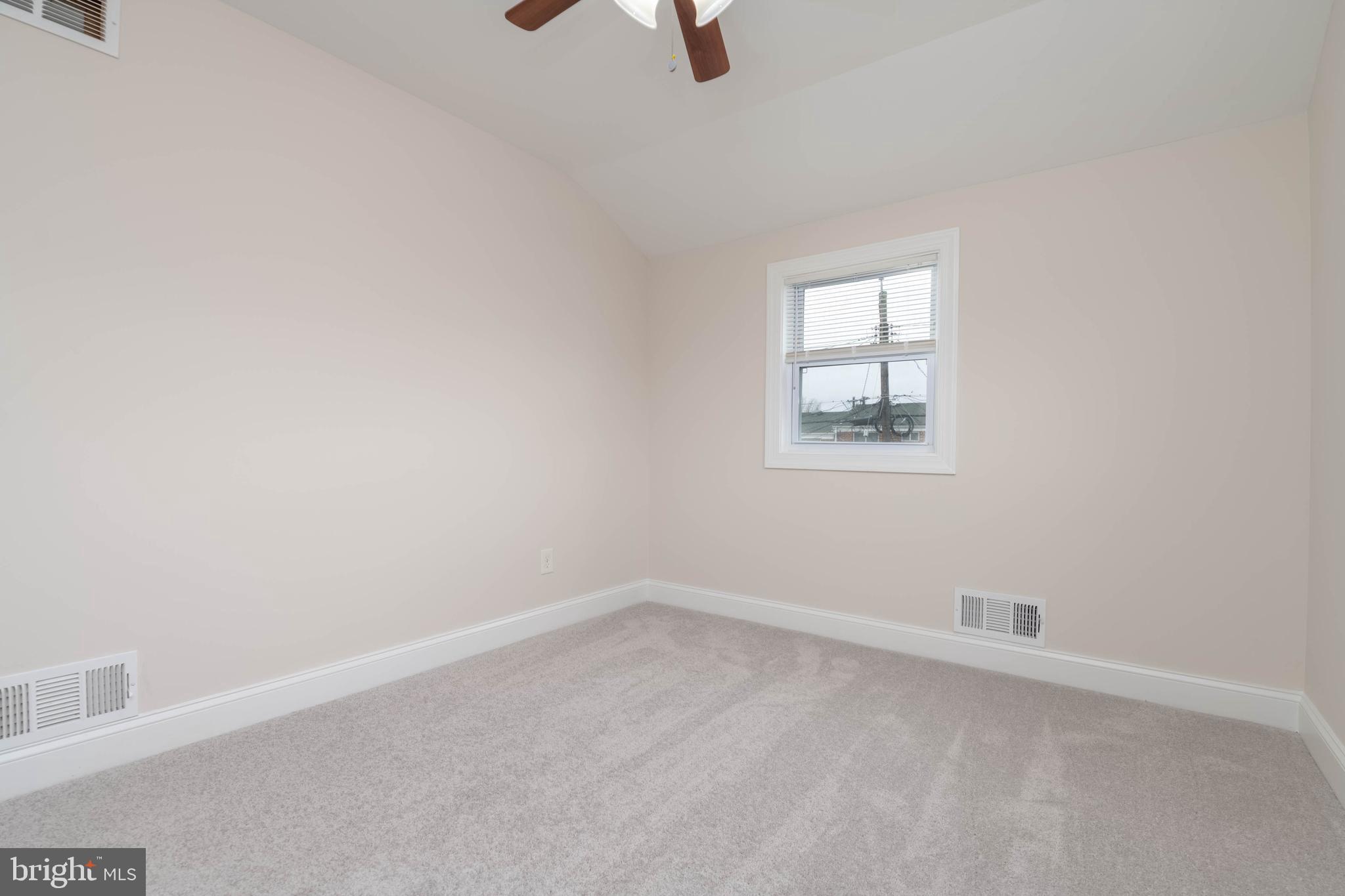 CHARLESMONT - Residential