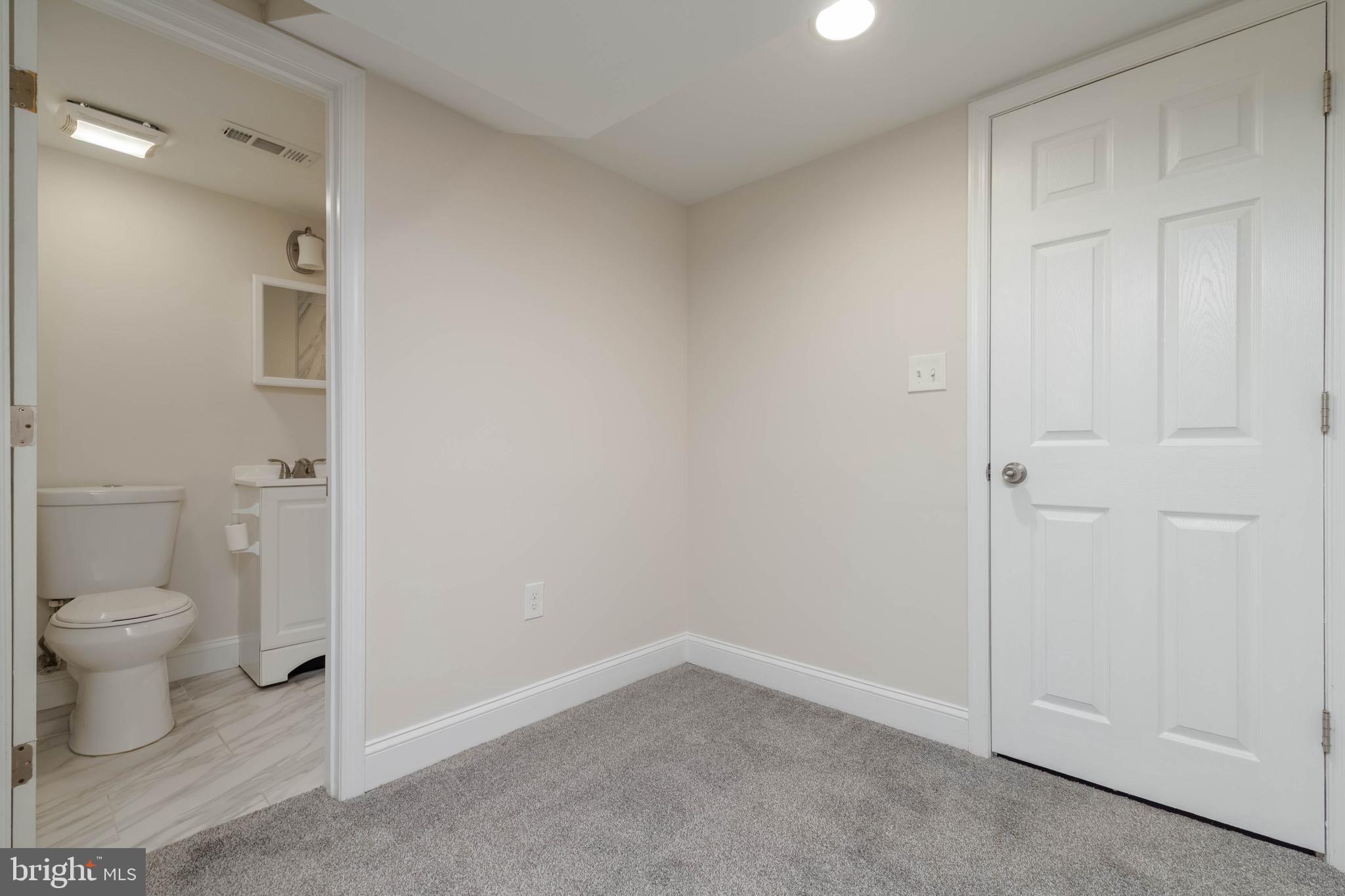 CHARLESMONT - Residential