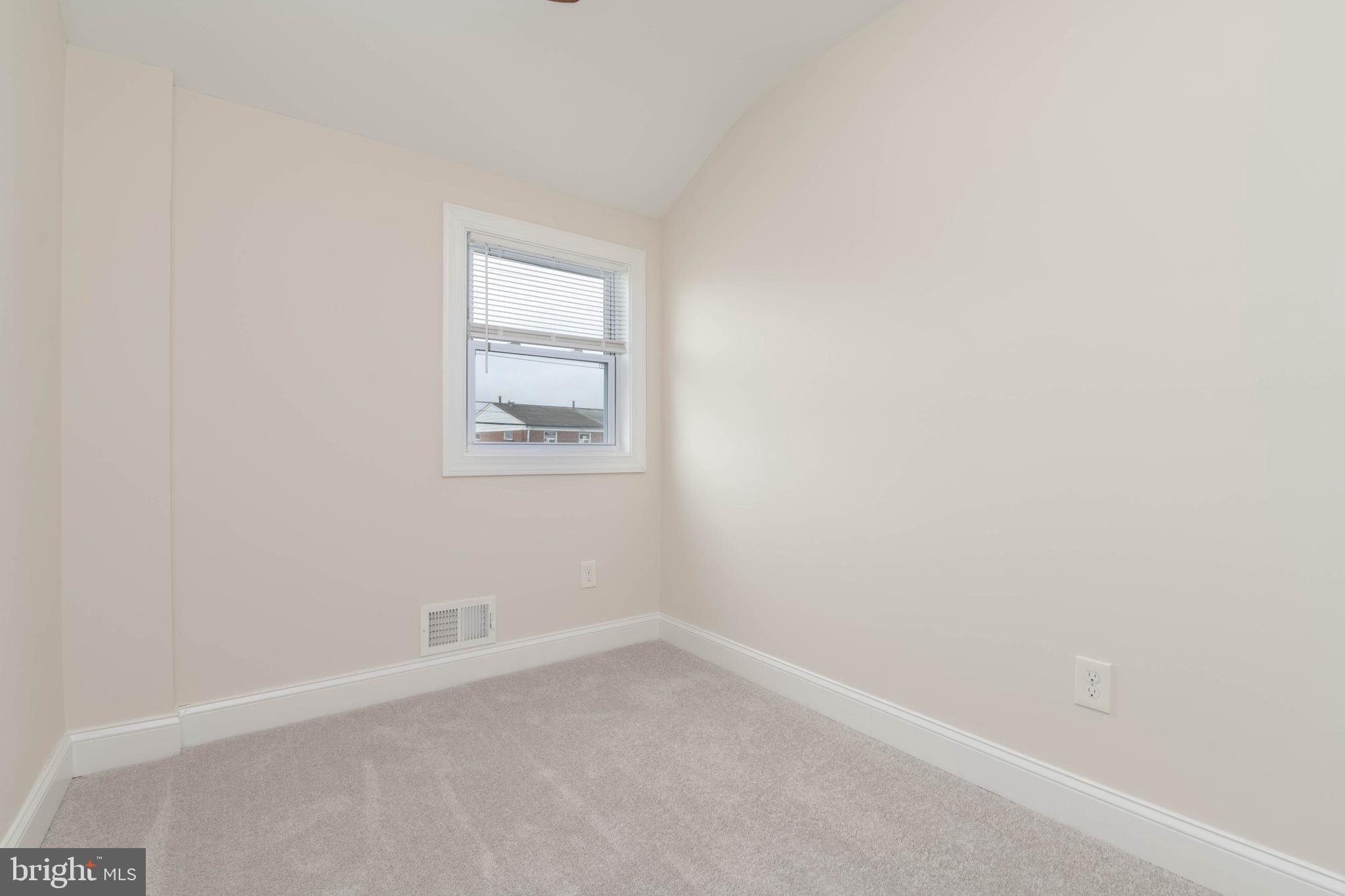 CHARLESMONT - Residential