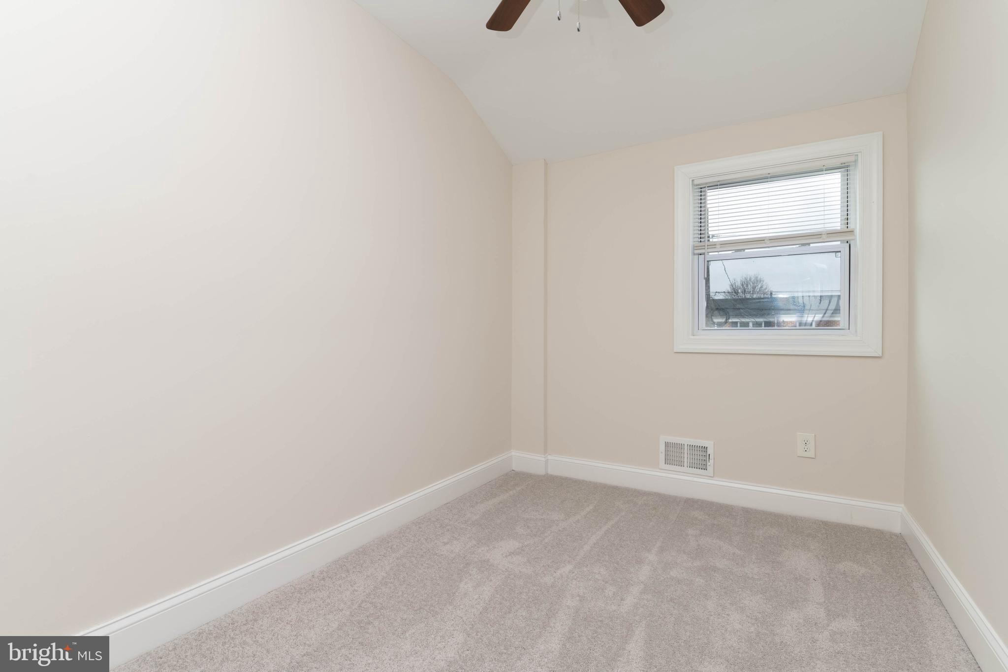 CHARLESMONT - Residential