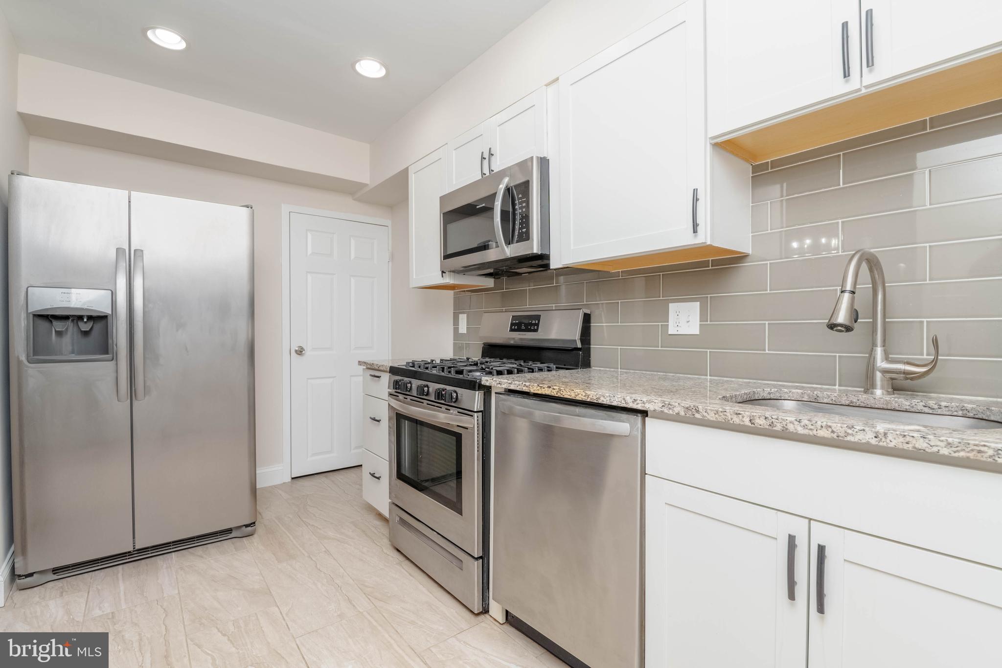 CHARLESMONT - Residential