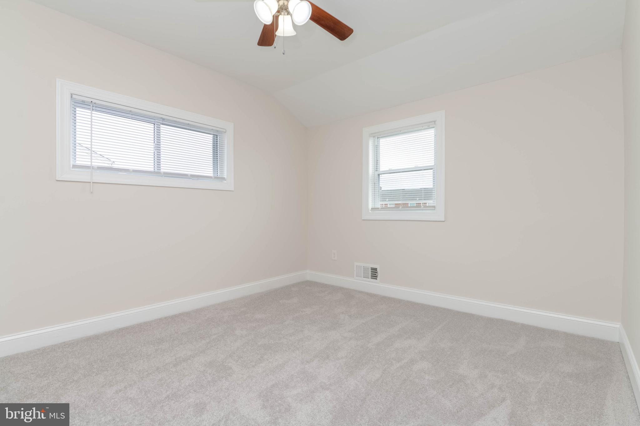 CHARLESMONT - Residential