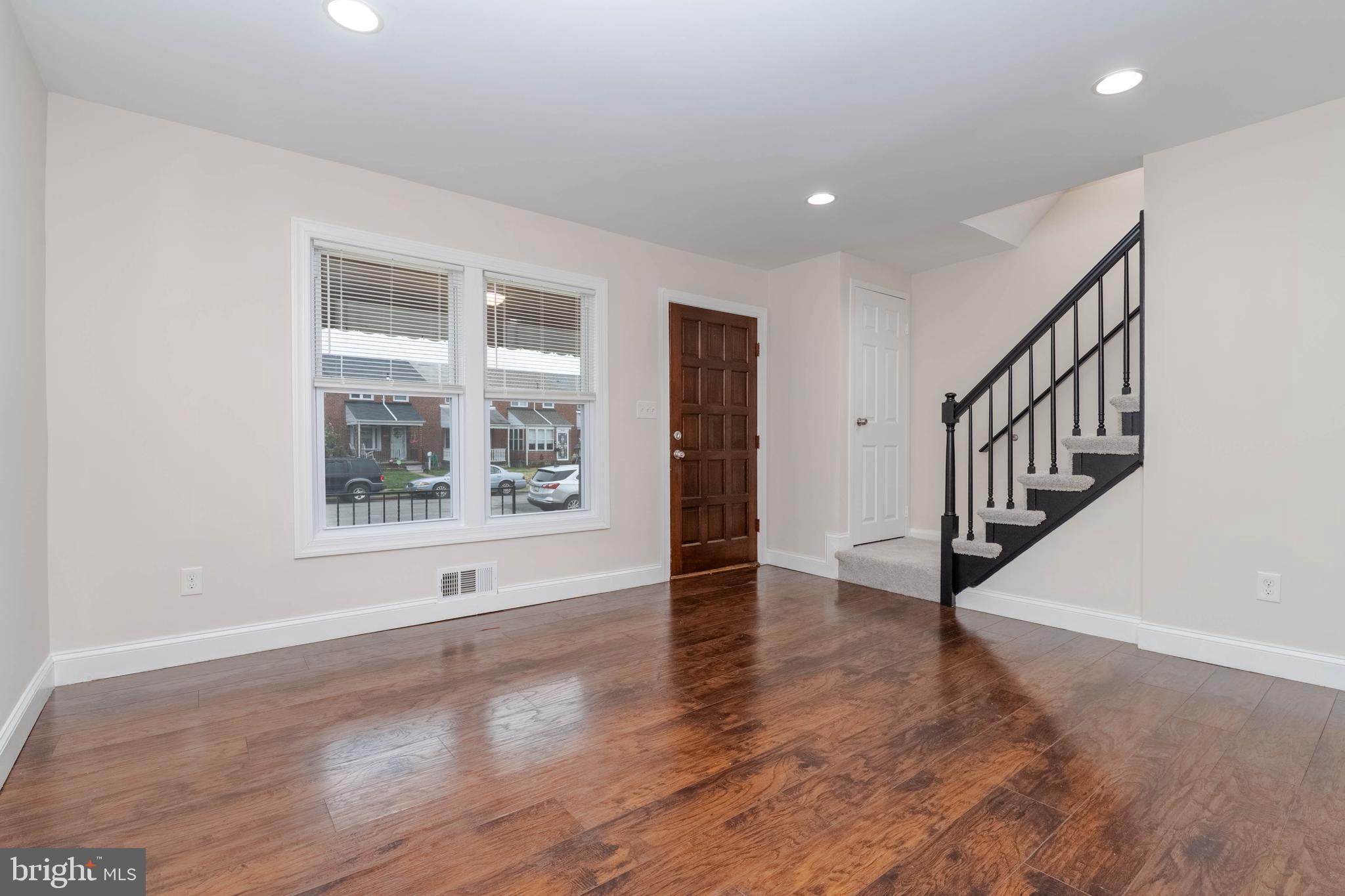 CHARLESMONT - Residential