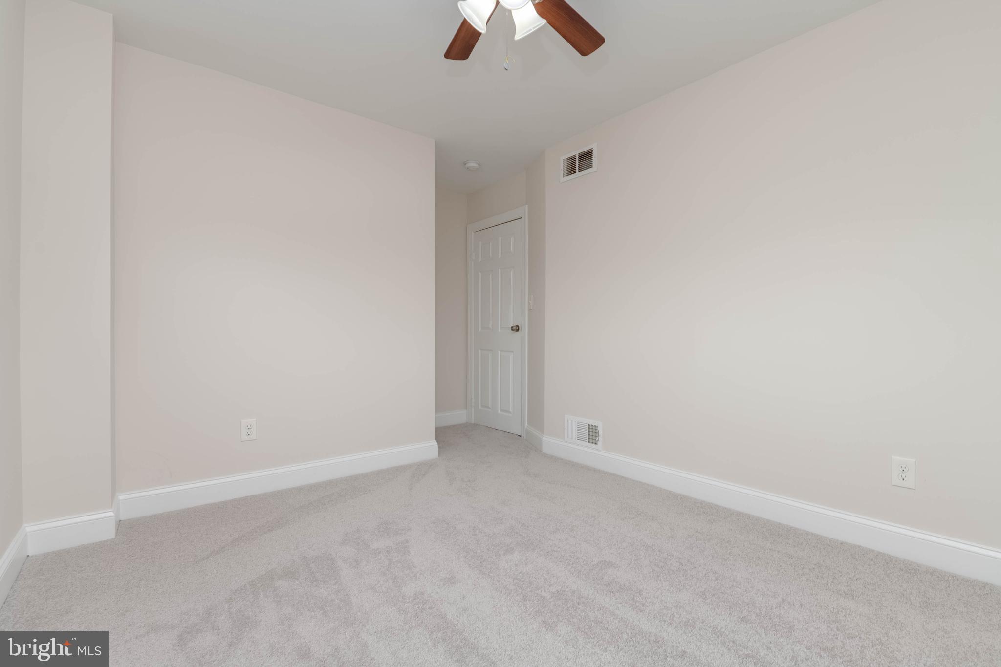 CHARLESMONT - Residential