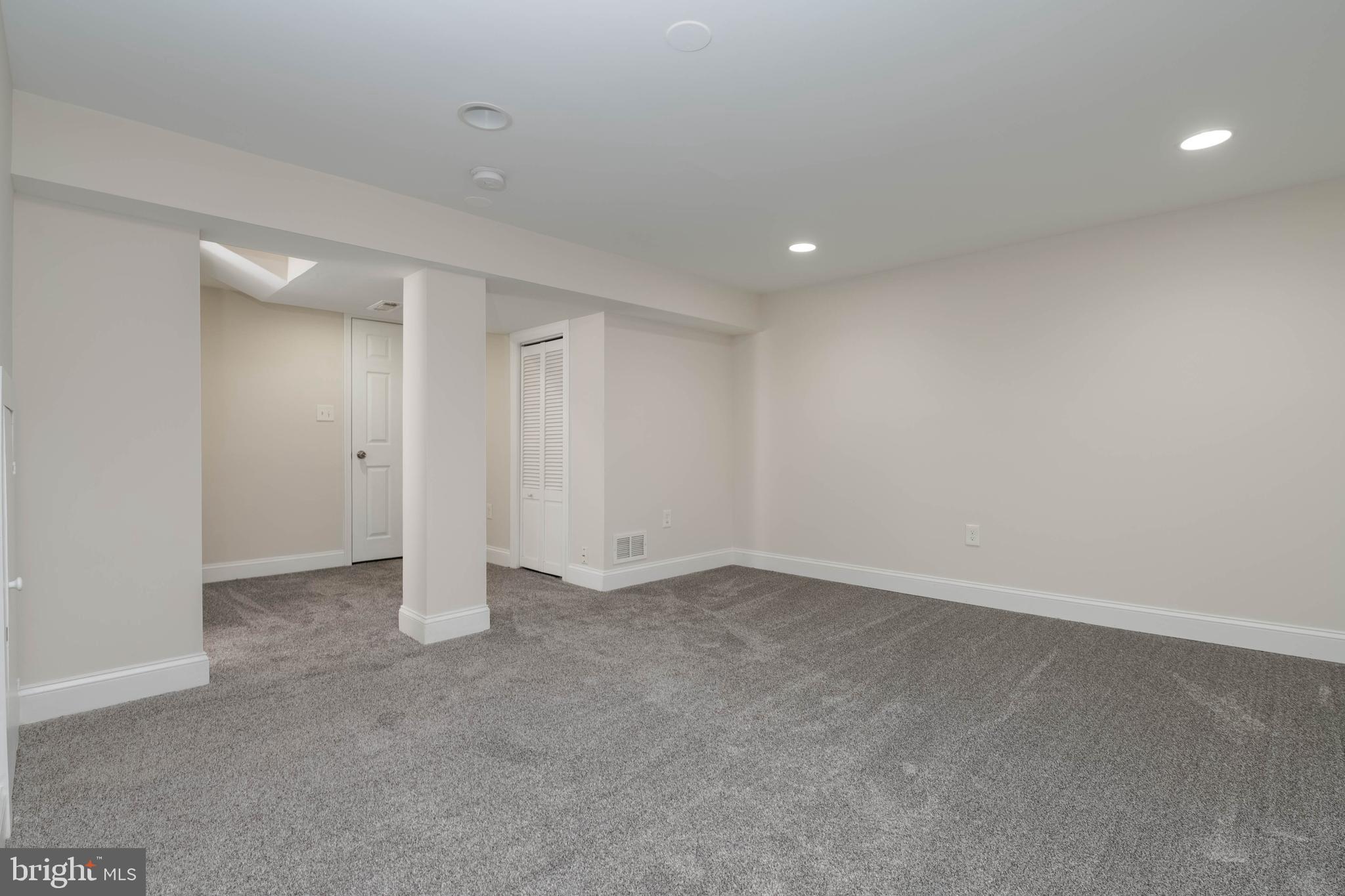 CHARLESMONT - Residential