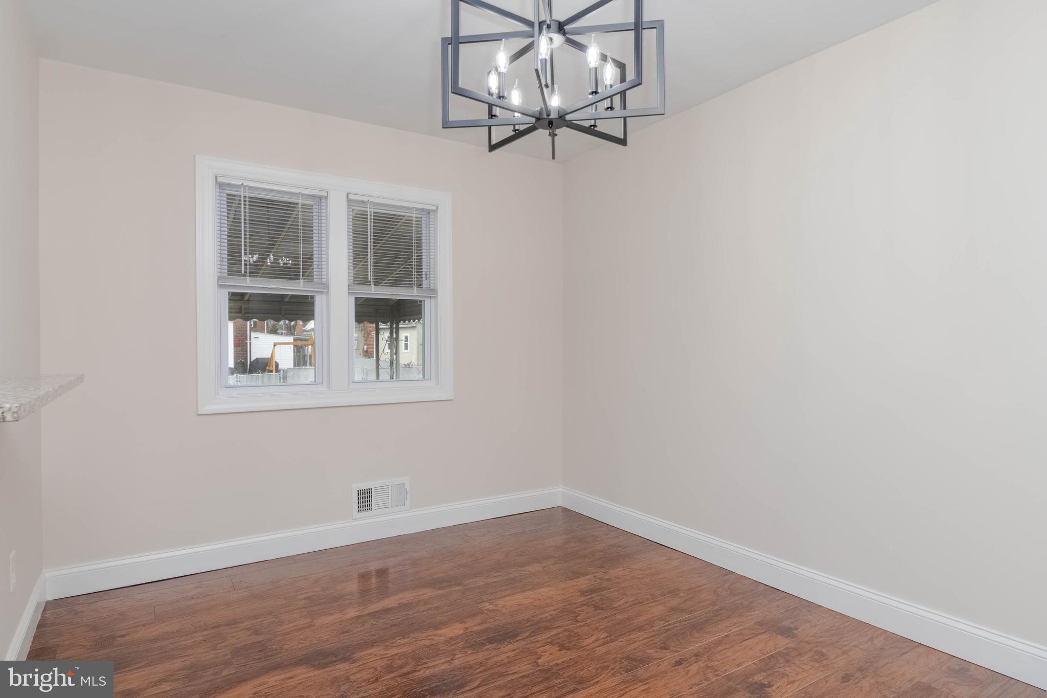 CHARLESMONT - Residential