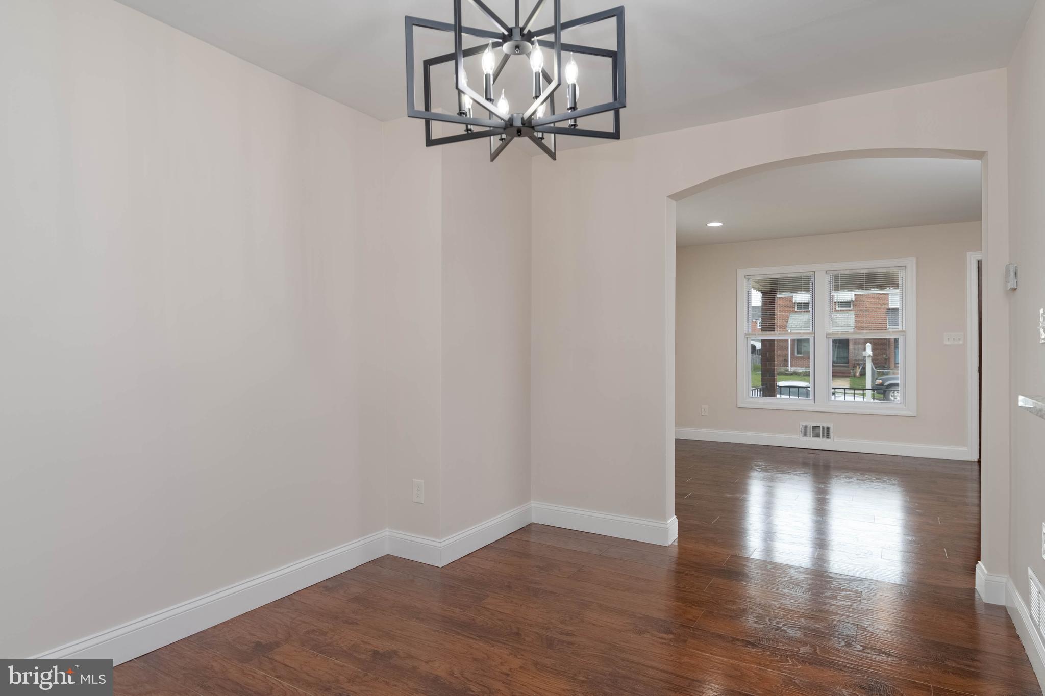 CHARLESMONT - Residential