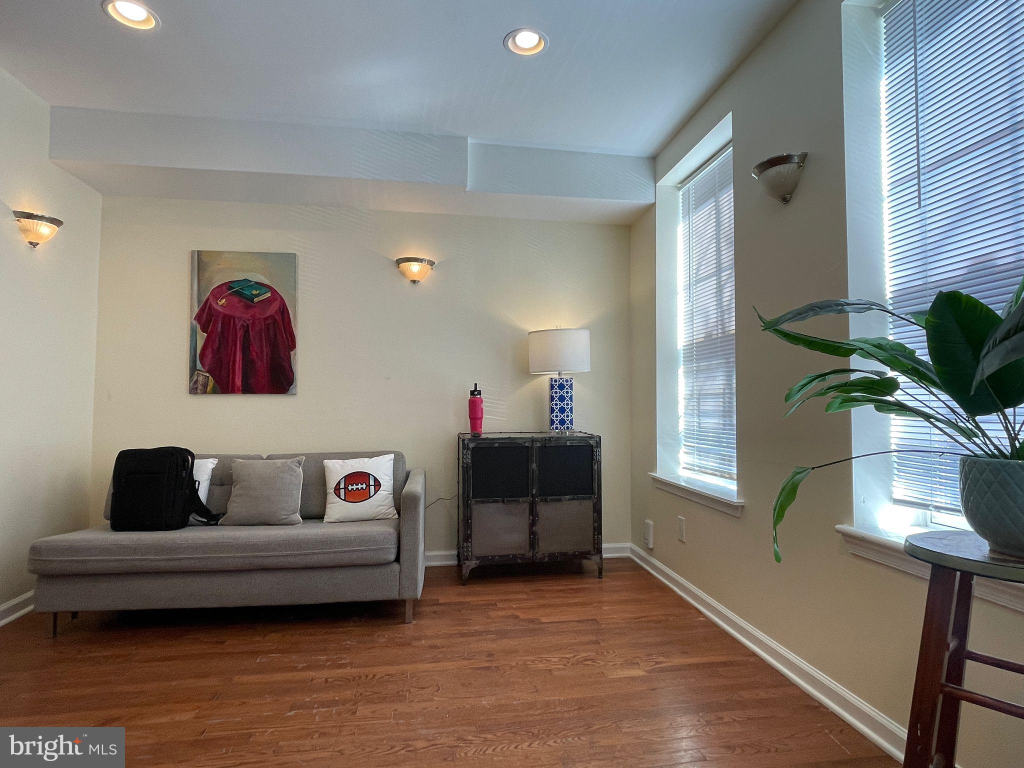 HAWTHORNE - Residential