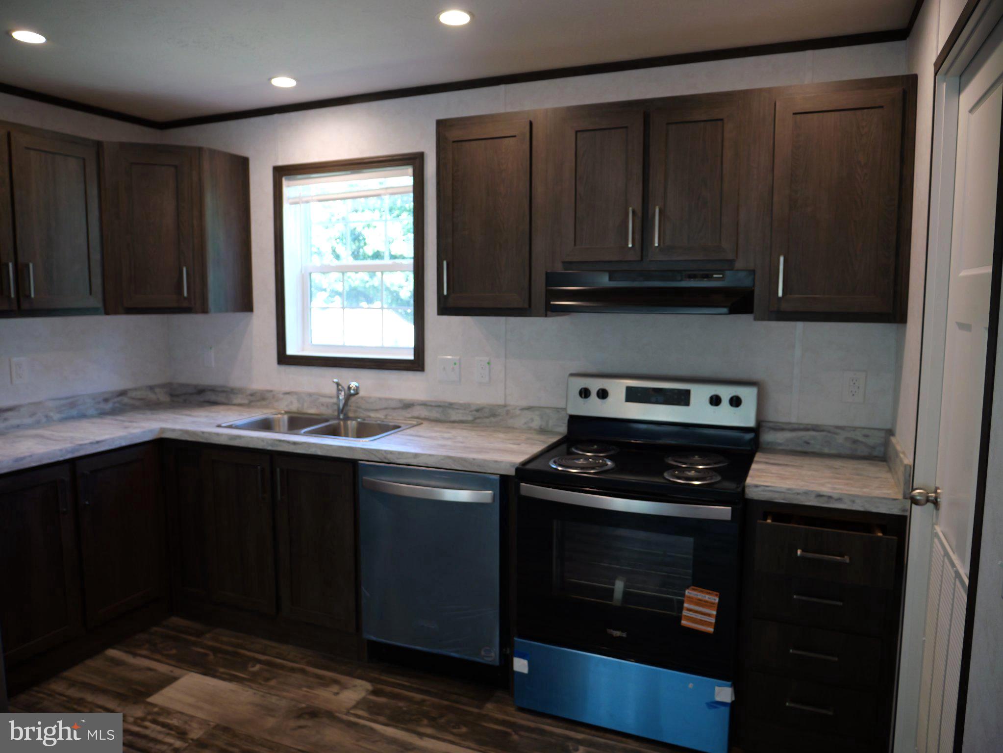 1354 PEACHTREE