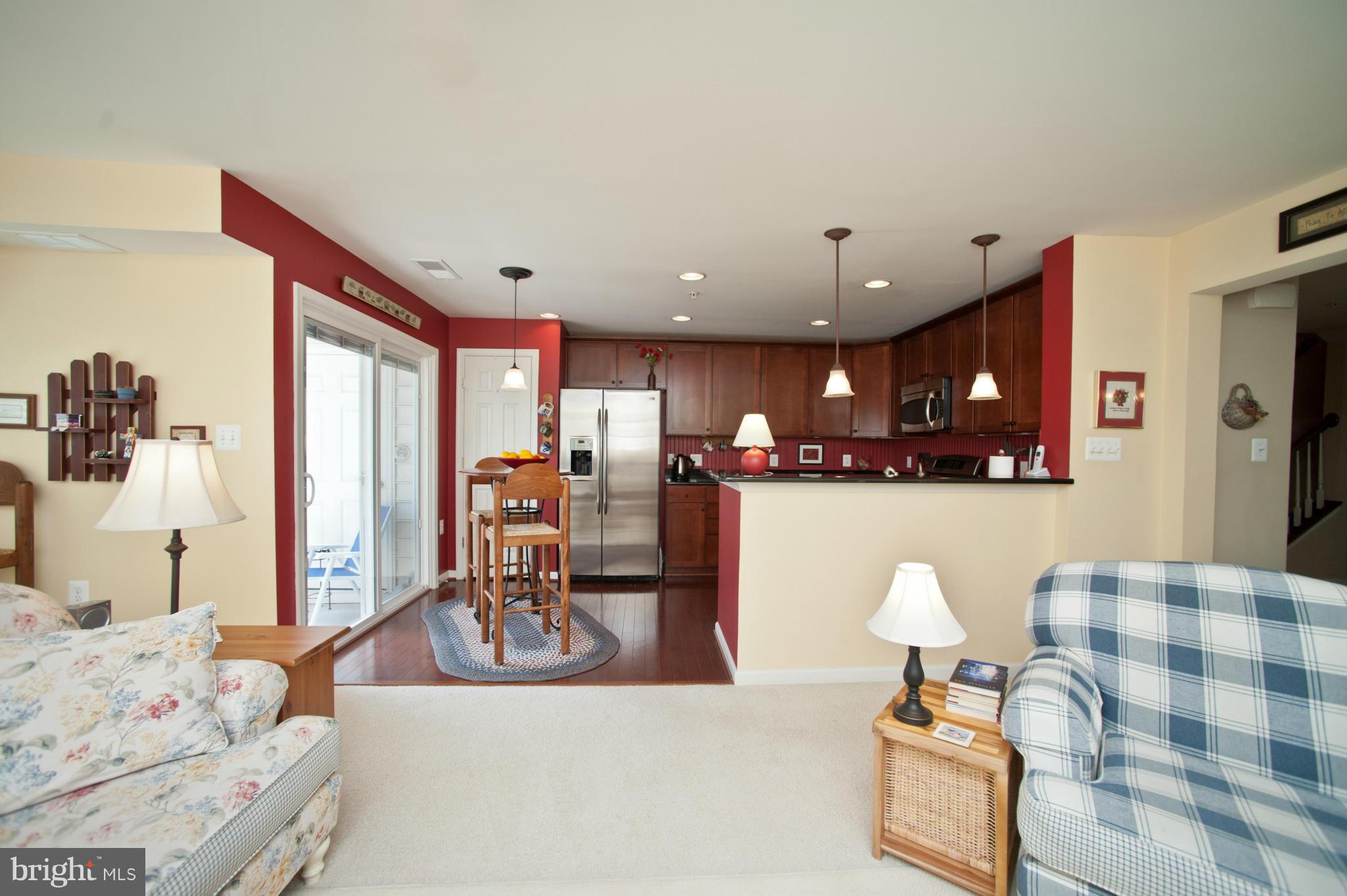 MARKET CENTER CONDOMINIUM - Residential