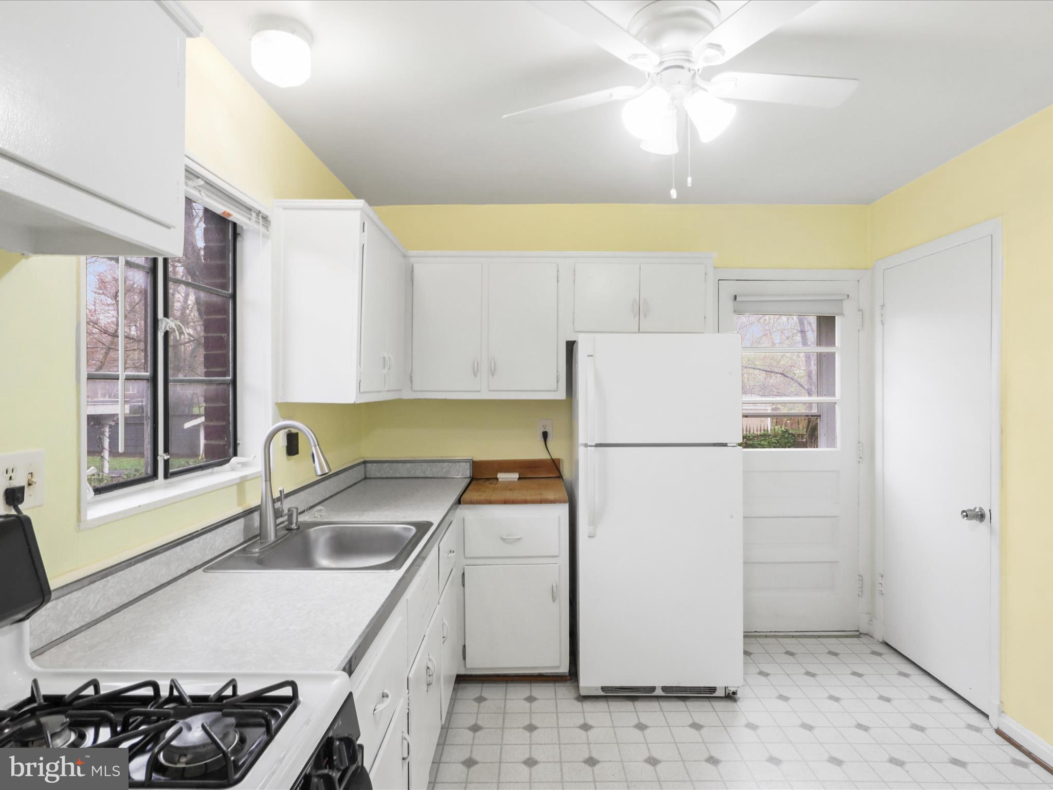 LEE CREST - Residential