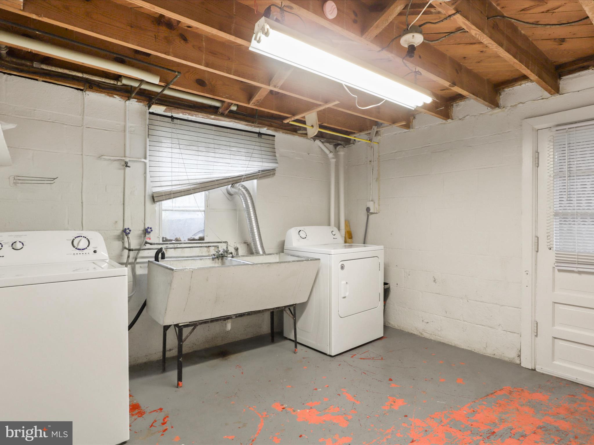 LEE CREST - Residential