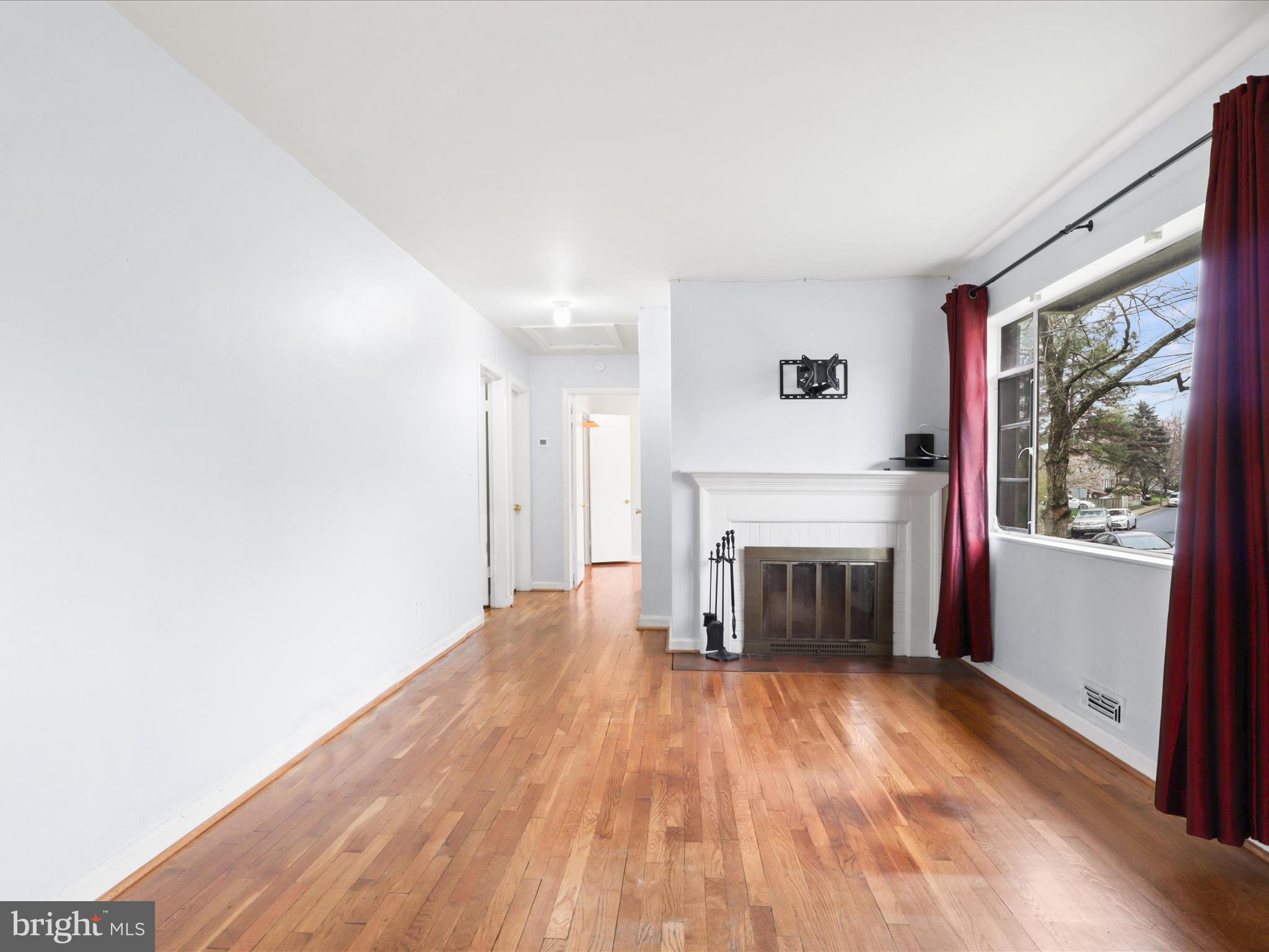 LEE CREST - Residential