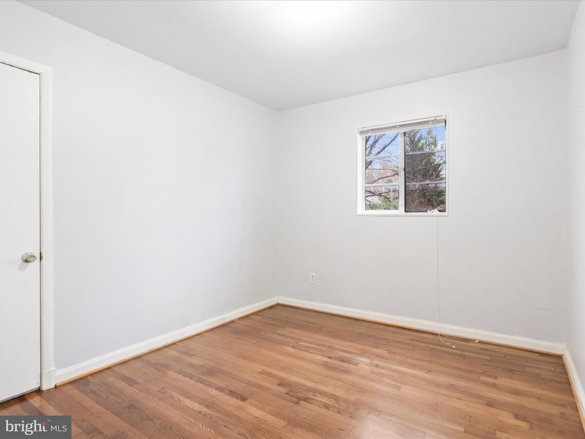 LEE CREST - Residential