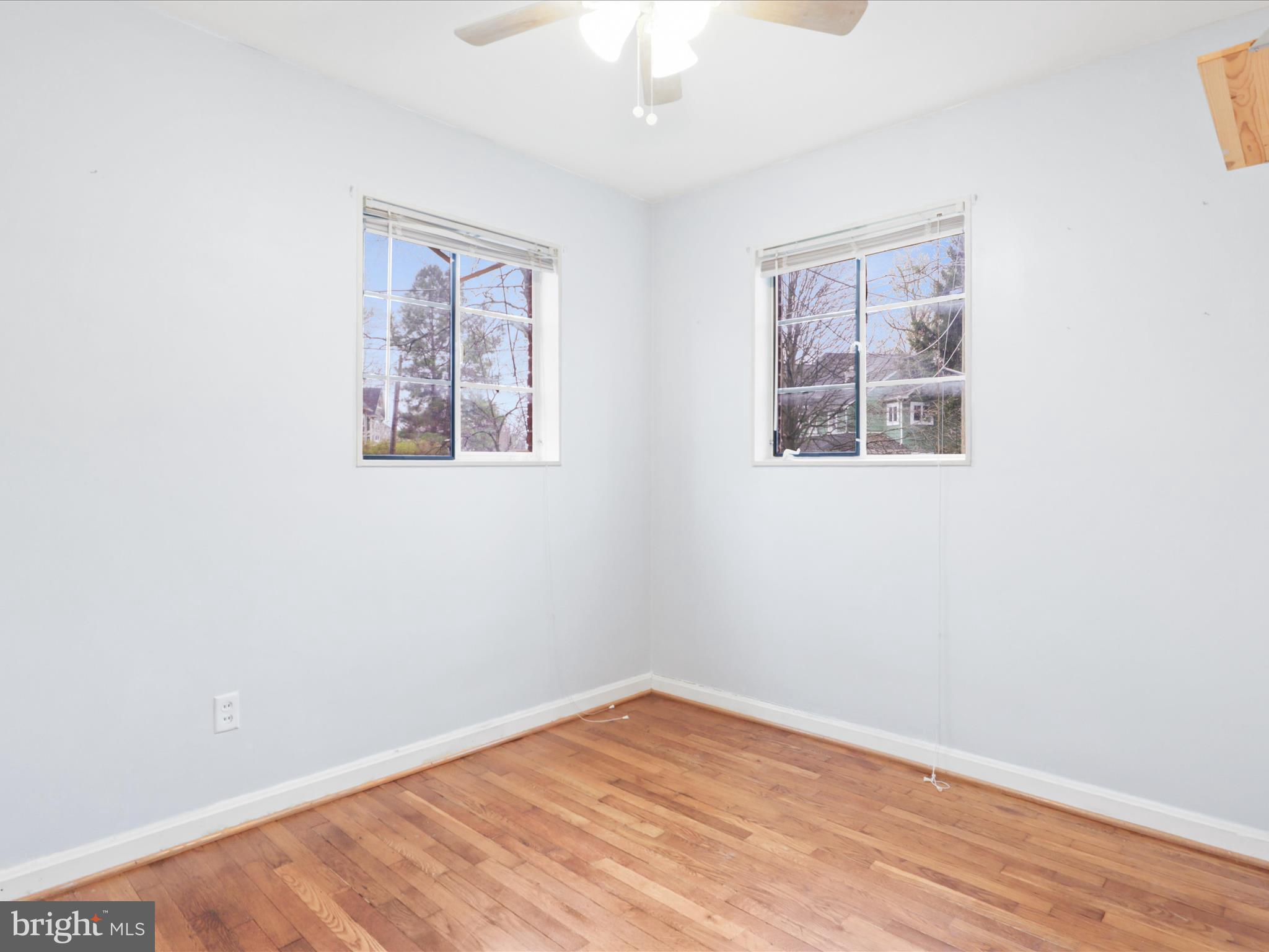 LEE CREST - Residential