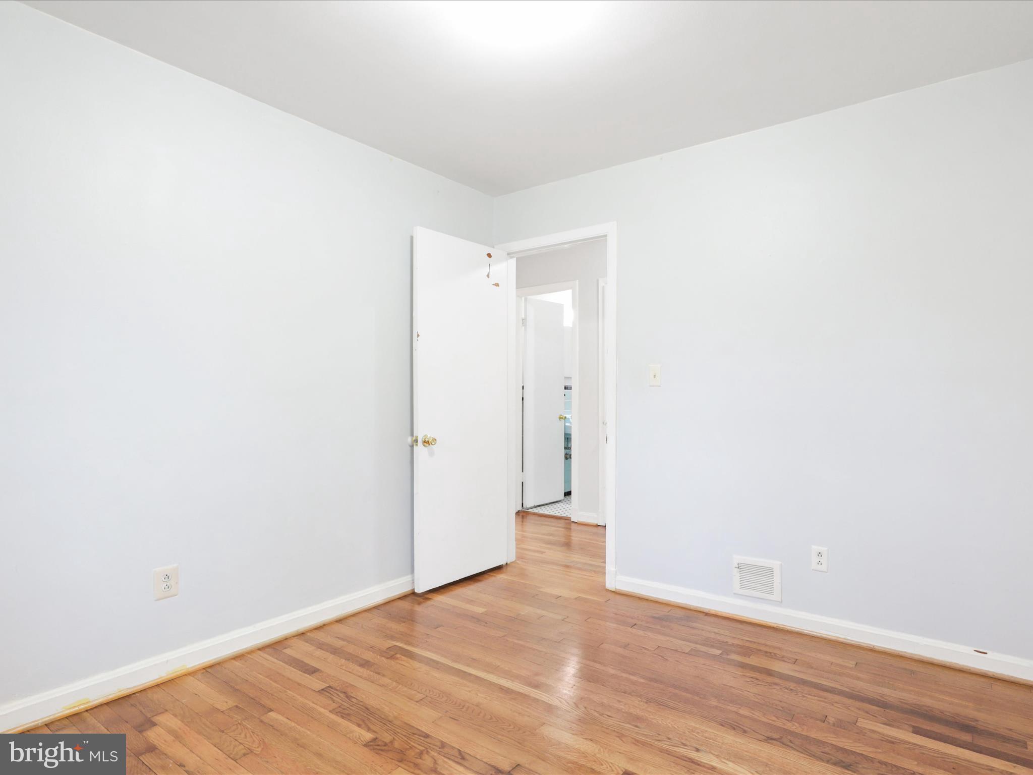 LEE CREST - Residential