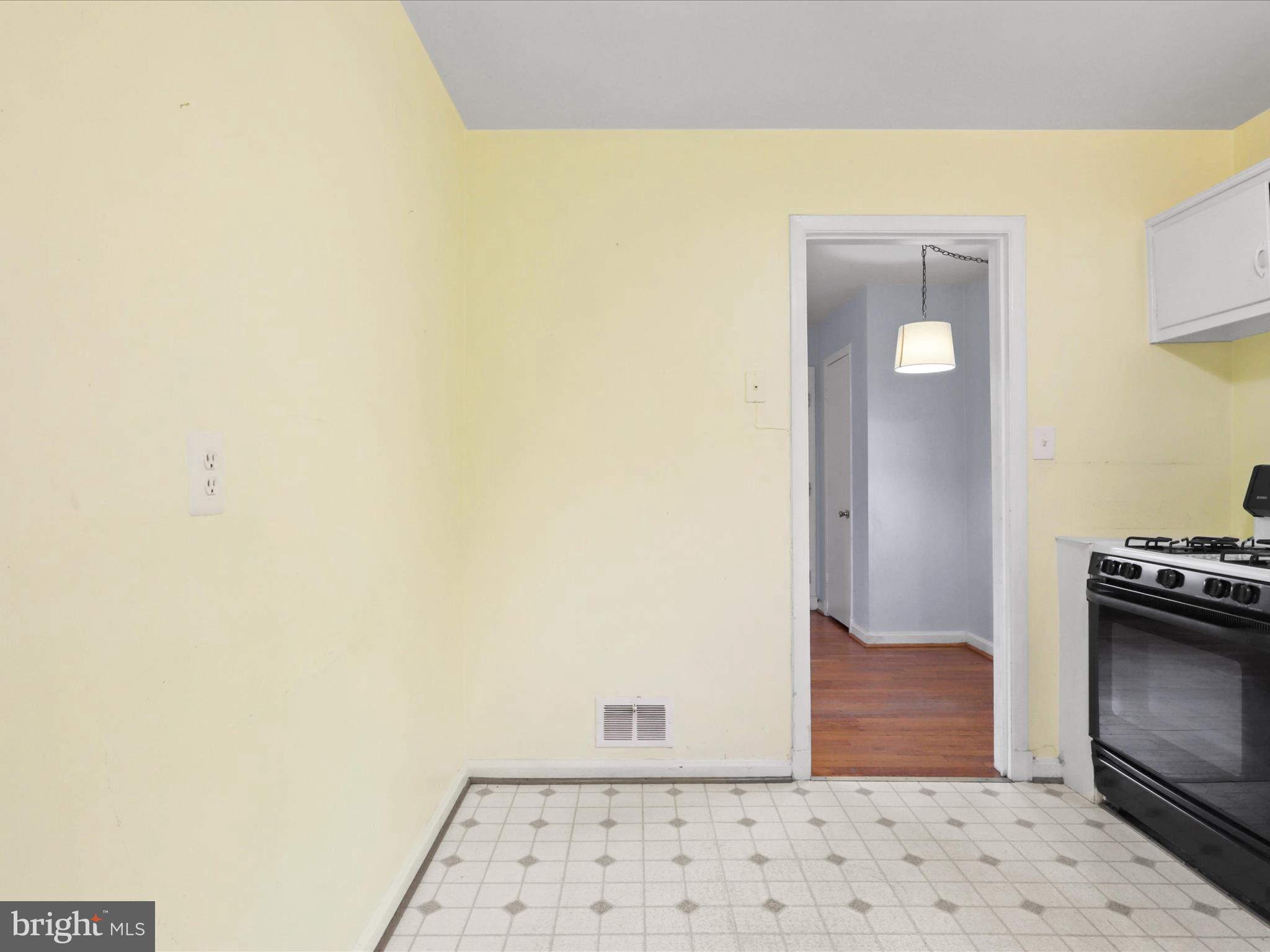 LEE CREST - Residential