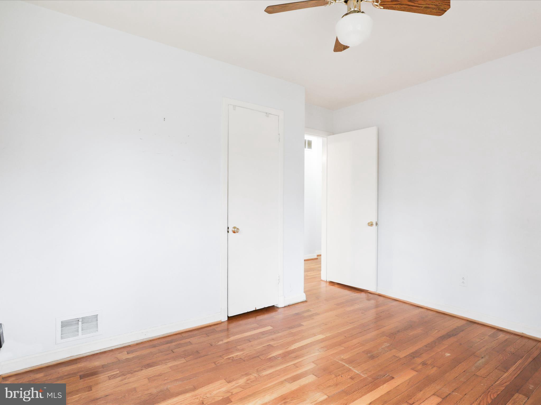 LEE CREST - Residential