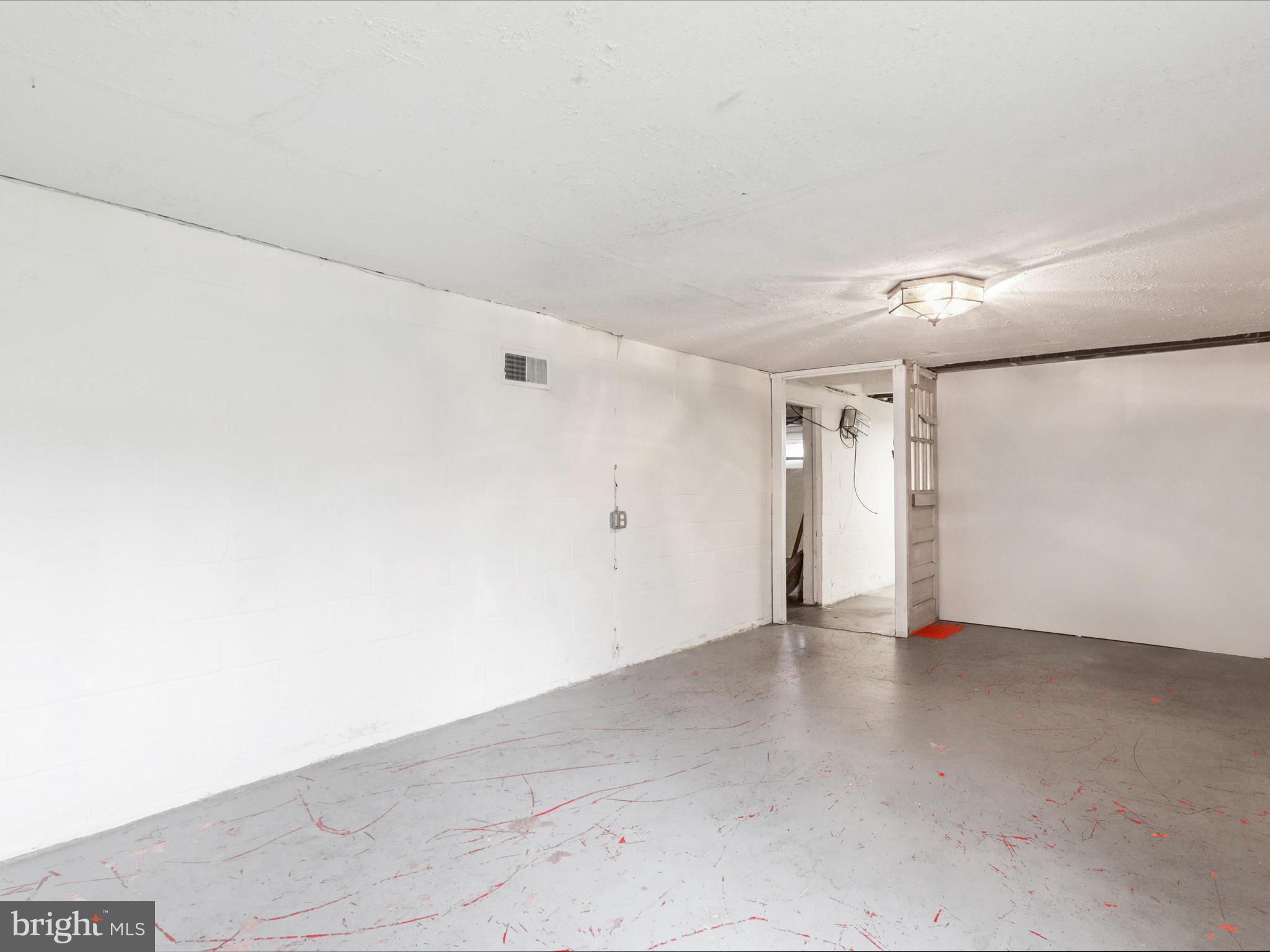 LEE CREST - Residential