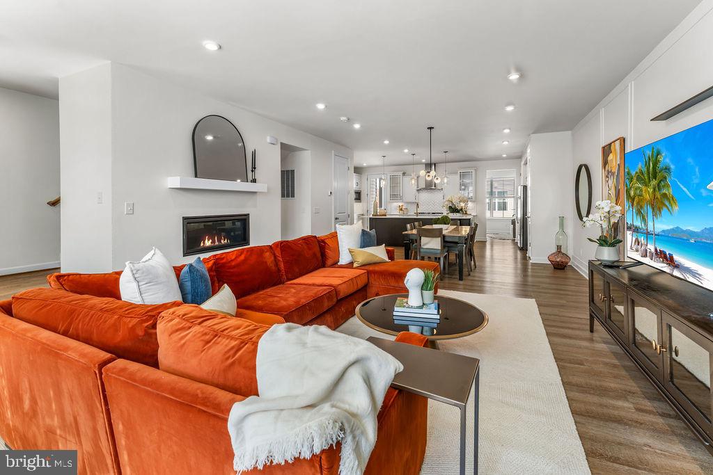 POTOMAC TRACE - Residential