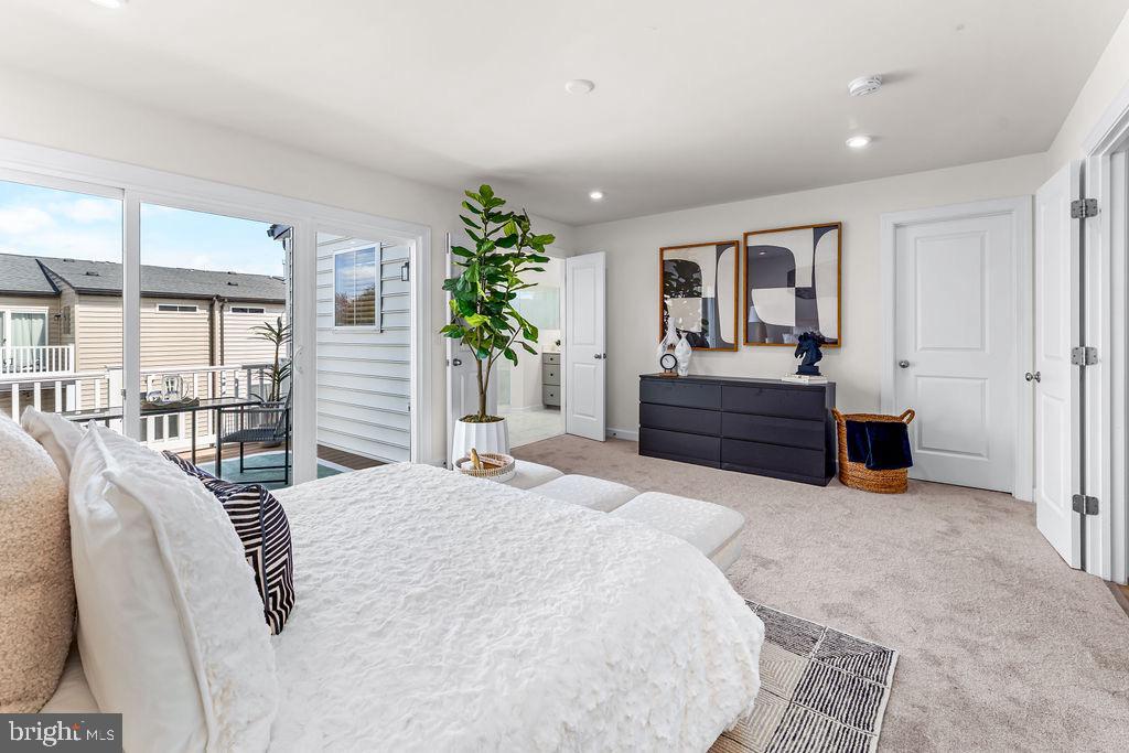 POTOMAC TRACE - Residential