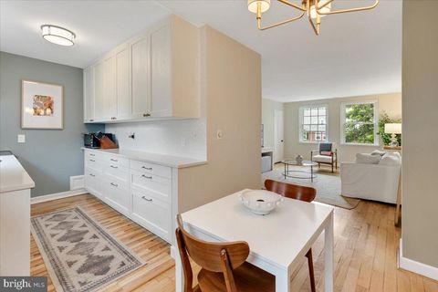 Photo of 3347 S Stafford Street #B1, ARLINGTON, VA 22206 (MLS # VAAR2073416)