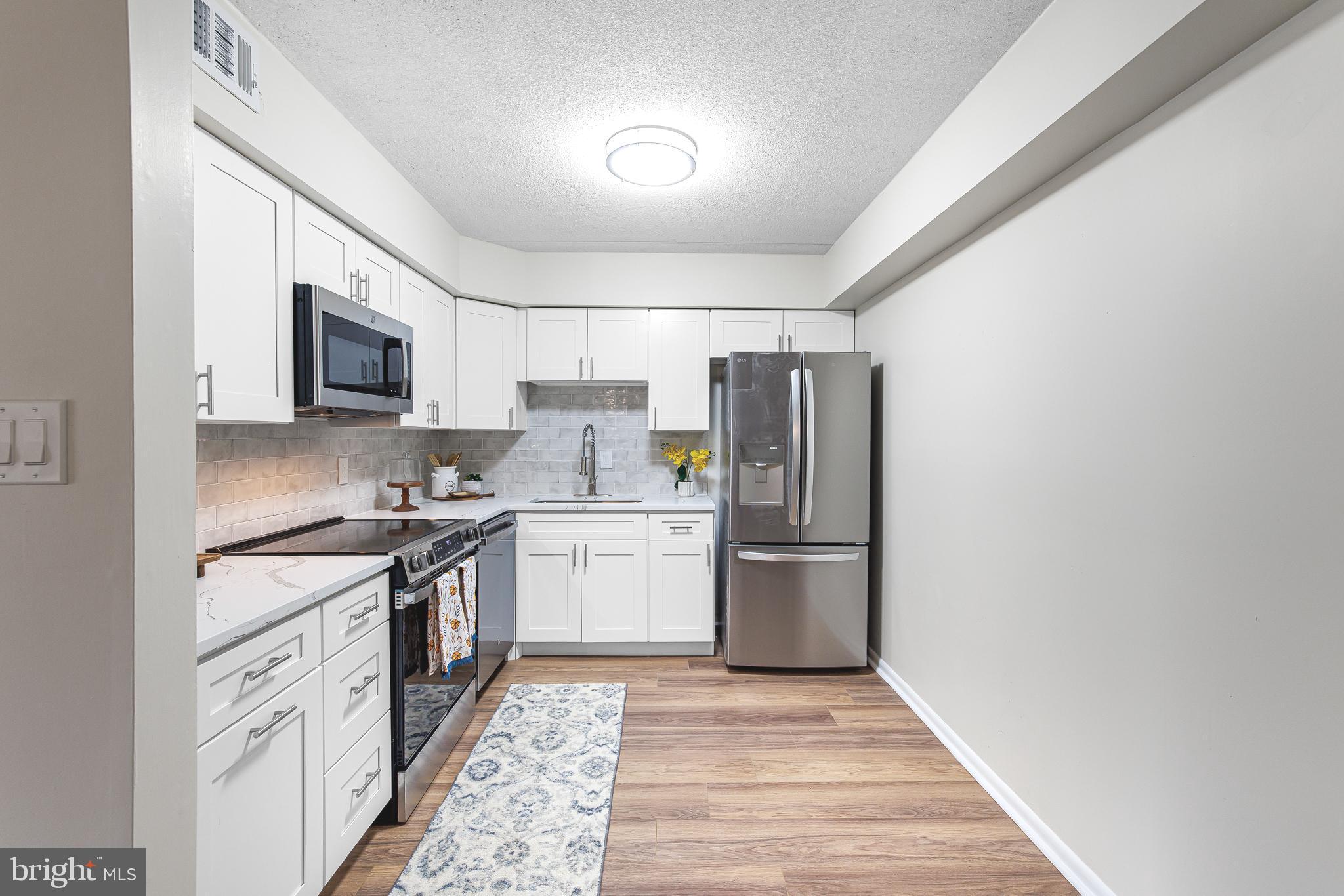 3601 HEWN LANE 526 526