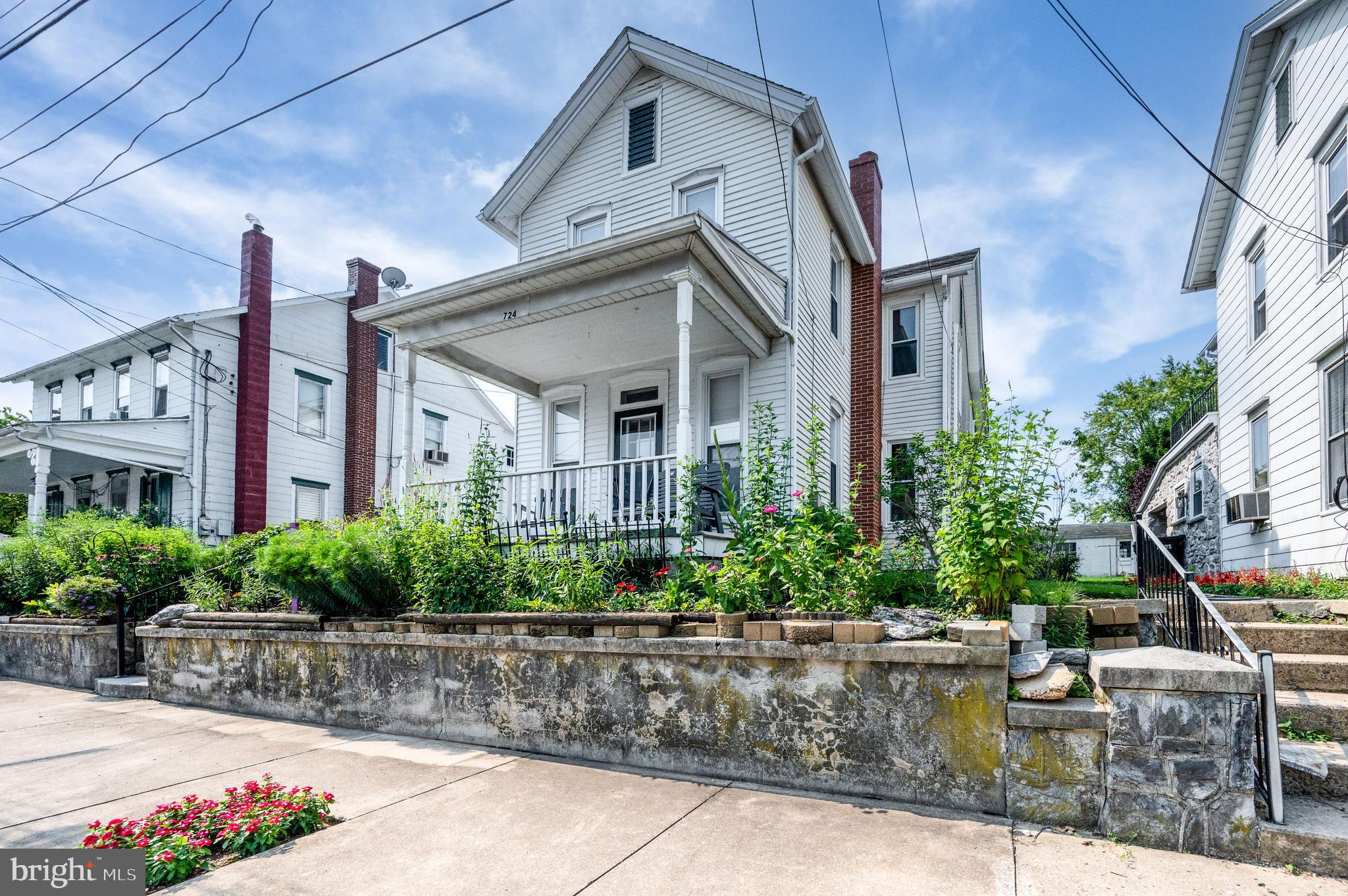 724 FULTON STREET