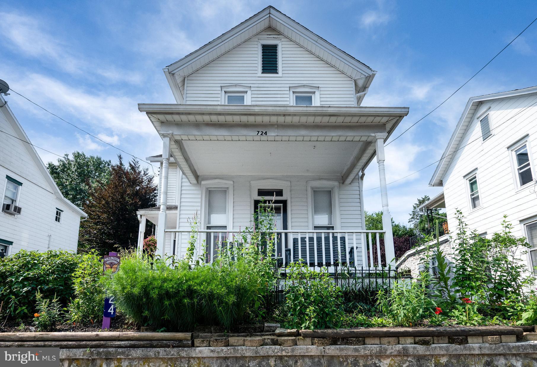 724 FULTON STREET
