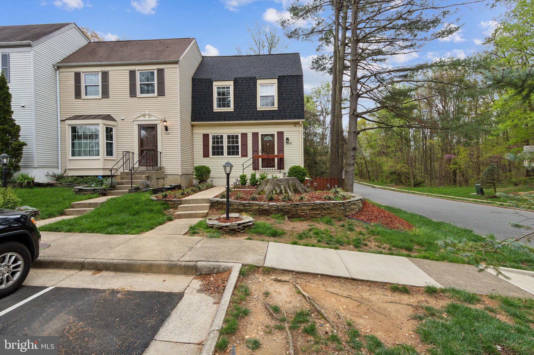 7449 FOXLEIGH WAY